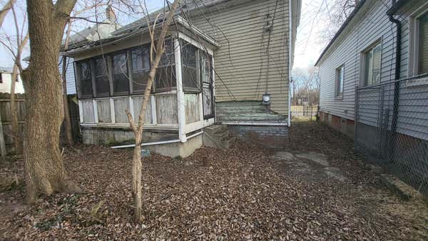 5049 FISCHER ST, DETROIT, MI 48213, photo 2 of 21