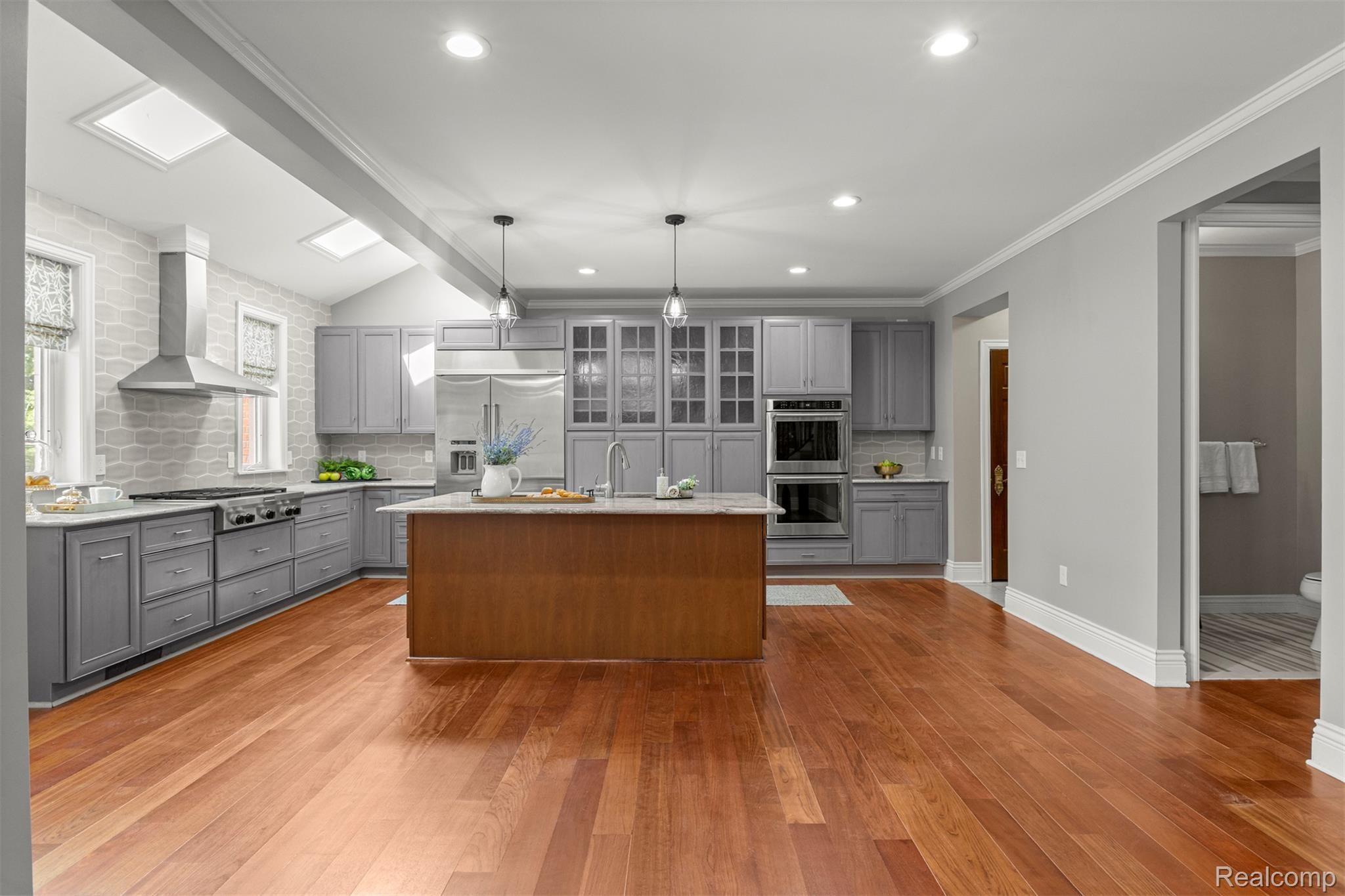 Northville, Michigan, 48167, United States, 5 Bedrooms Bedrooms, ,6 BathroomsBathrooms,Residential,Active,1905093