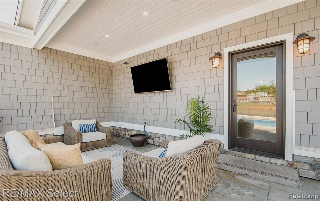 Fenton, Michigan, 48430, United States, 4 Bedrooms Bedrooms, ,4 BathroomsBathrooms,Residential,Active,2015817