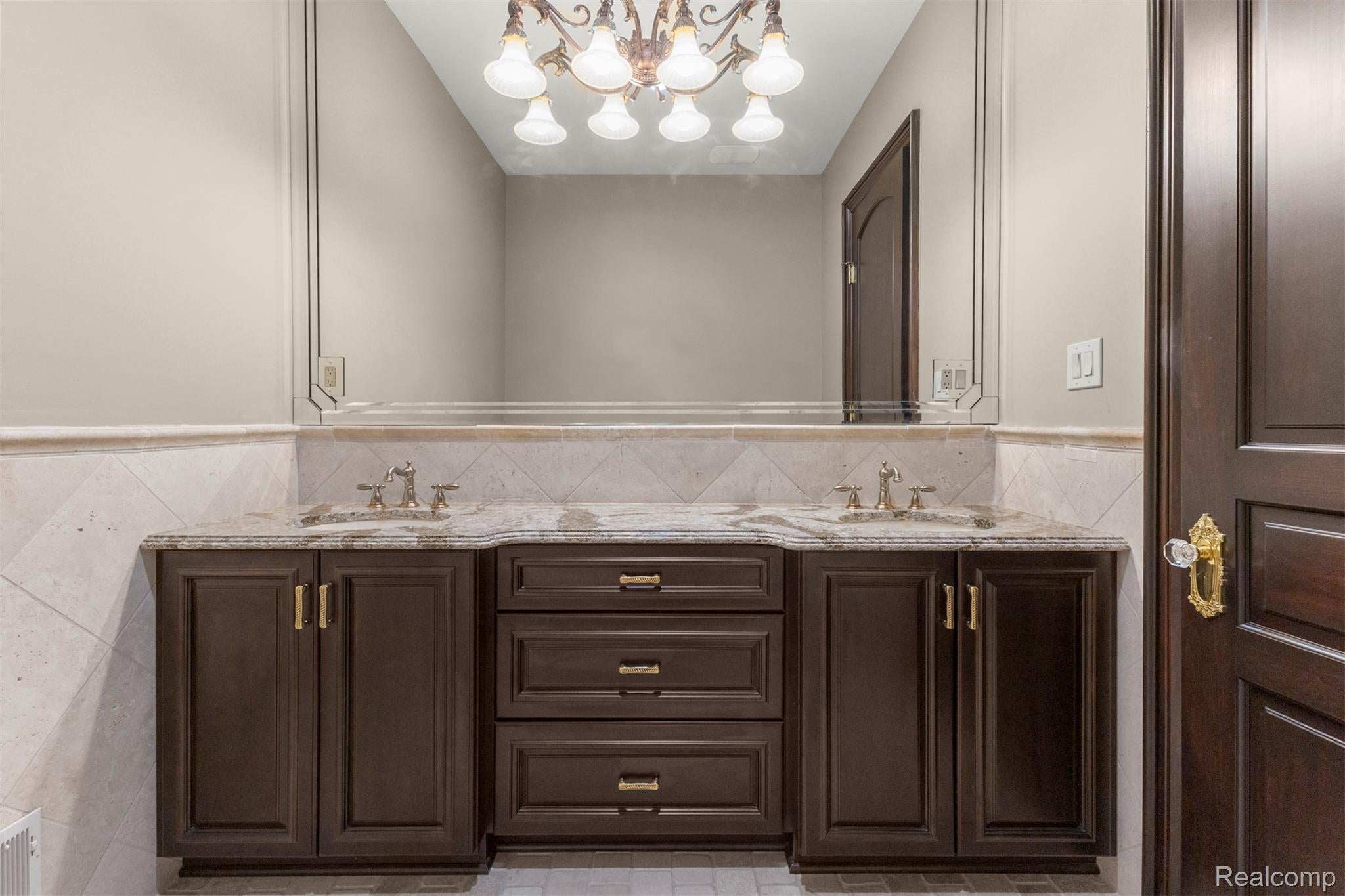Northville, Michigan, 48168, United States, 9 Bedrooms Bedrooms, ,14 BathroomsBathrooms,Residential,Active,1904136