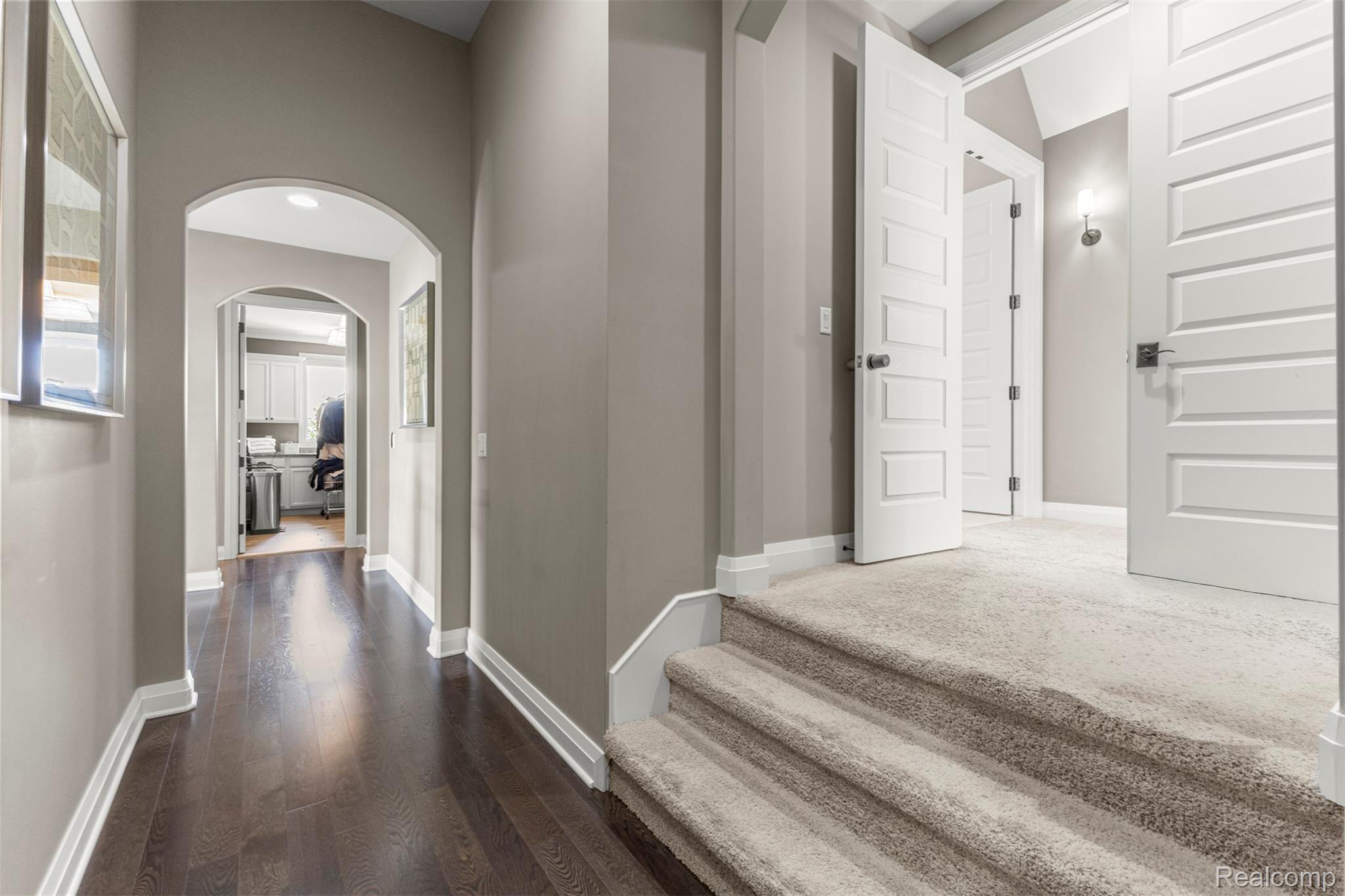 Northville, Michigan, 48168, United States, 5 Bedrooms Bedrooms, ,7 BathroomsBathrooms,Residential,Active,1960117