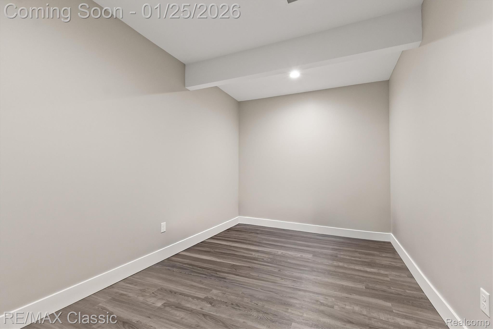 Whitehall, Michigan, 49461, United States, 5 Bedrooms Bedrooms, ,6 BathroomsBathrooms,Residential,Active,2012808