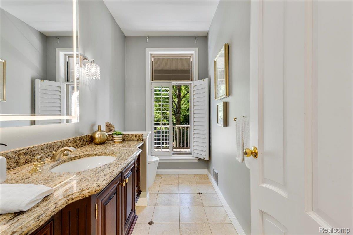 Rochester, Michigan, 48306, United States, 5 Bedrooms Bedrooms, ,6 BathroomsBathrooms,Residential,Active,2009426