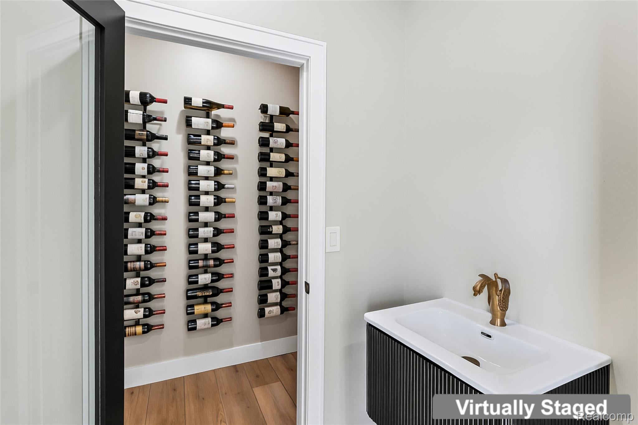 Detroit, Michigan, 48201, United States, 5 Bedrooms Bedrooms, ,6 BathroomsBathrooms,Residential,Active,1963411