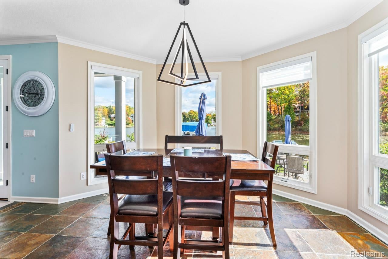 Linden, Michigan, 48451, United States, 5 Bedrooms Bedrooms, ,6 BathroomsBathrooms,Residential,Active,1959969