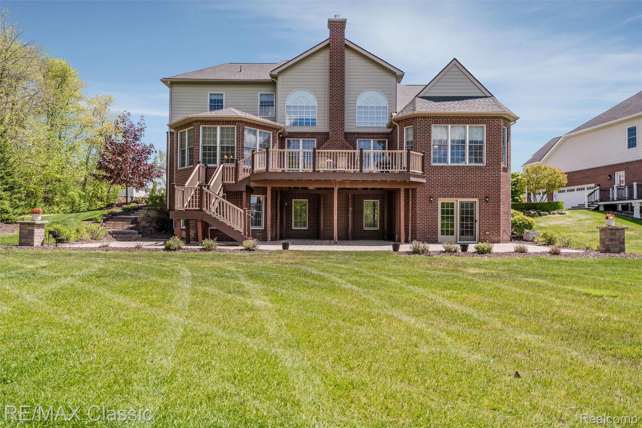 Novi, Michigan, 48374, United States, 5 Bedrooms Bedrooms, ,5 BathroomsBathrooms,Residential,Pending,2052115