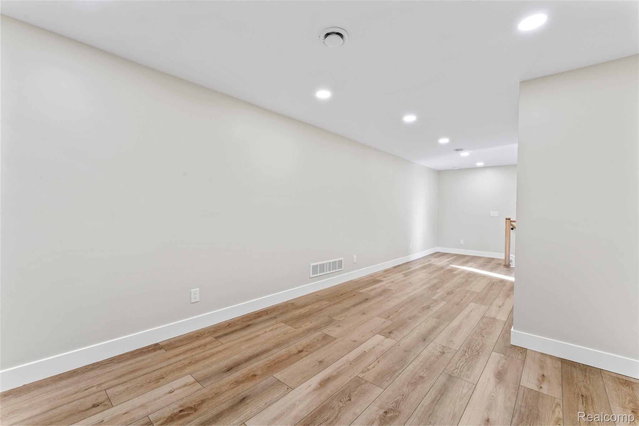 Detroit, Michigan, 48201, United States, 5 Bedrooms Bedrooms, ,6 BathroomsBathrooms,Residential,Active,1963411