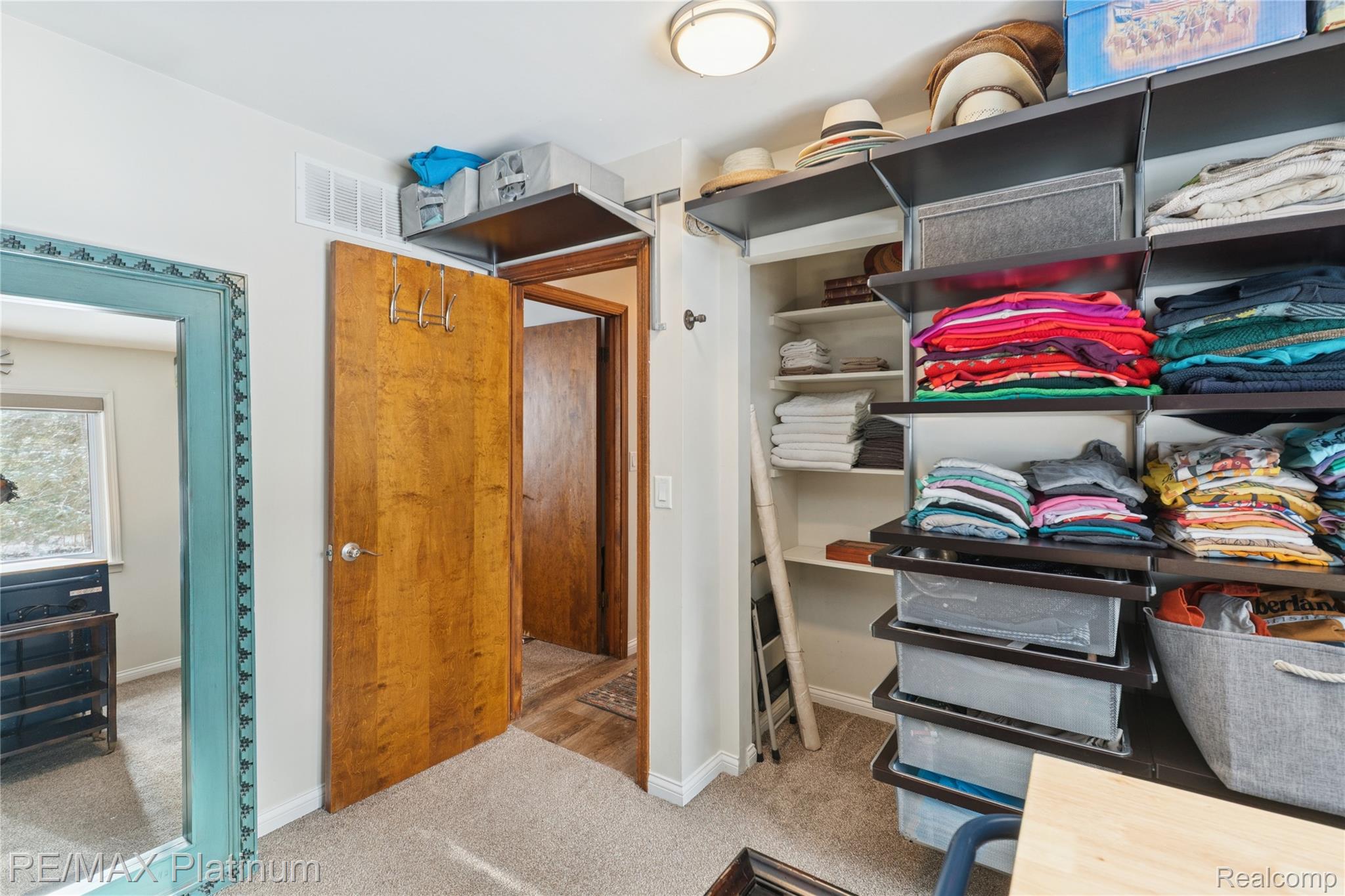 Brighton, Michigan, 48116, United States, 2 Bedrooms Bedrooms, ,2 BathroomsBathrooms,Residential,Active,2001046