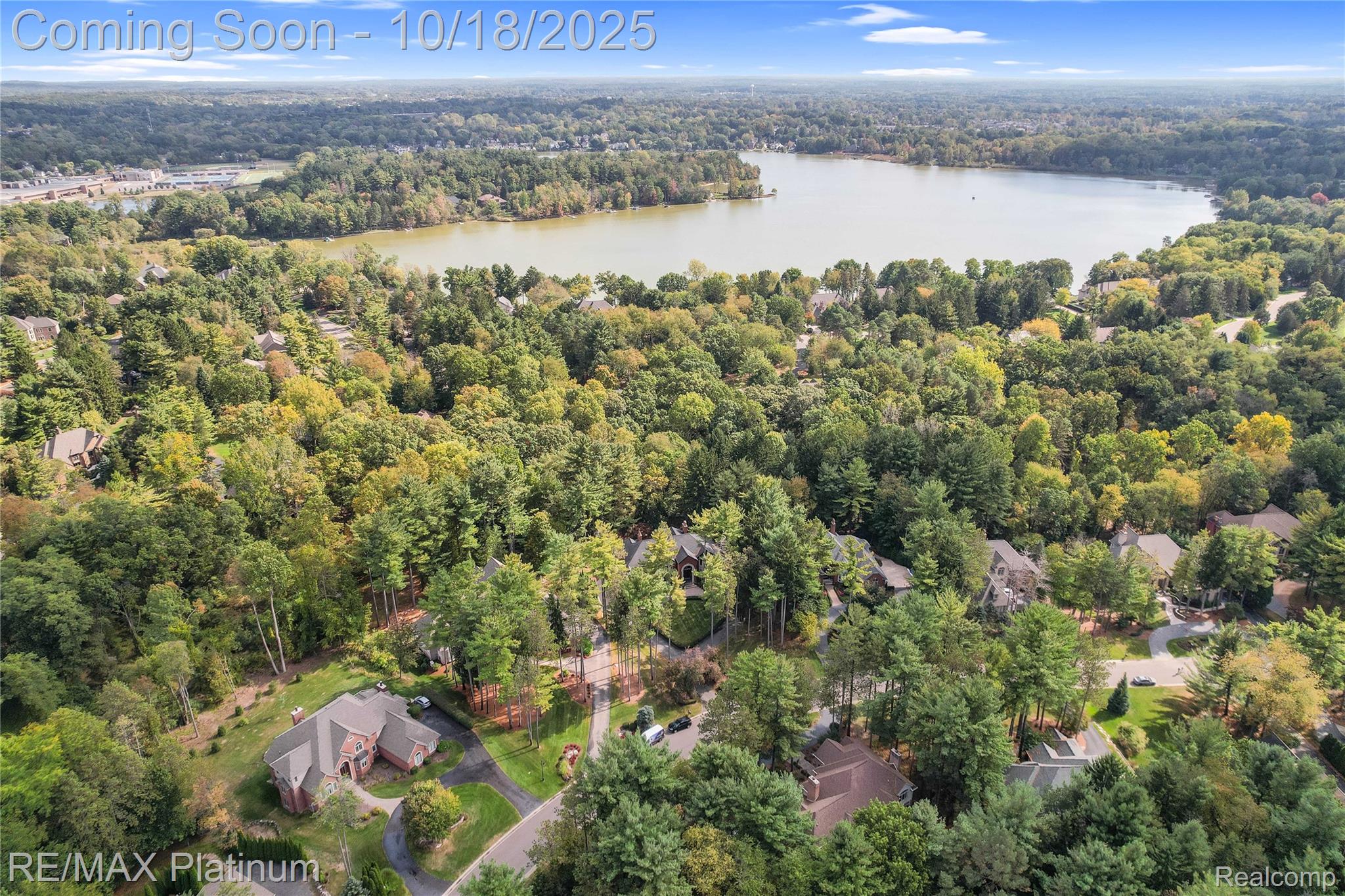 Brighton, Michigan, 48116, United States, 6 Bedrooms Bedrooms, ,7 BathroomsBathrooms,Residential,Active,1965994