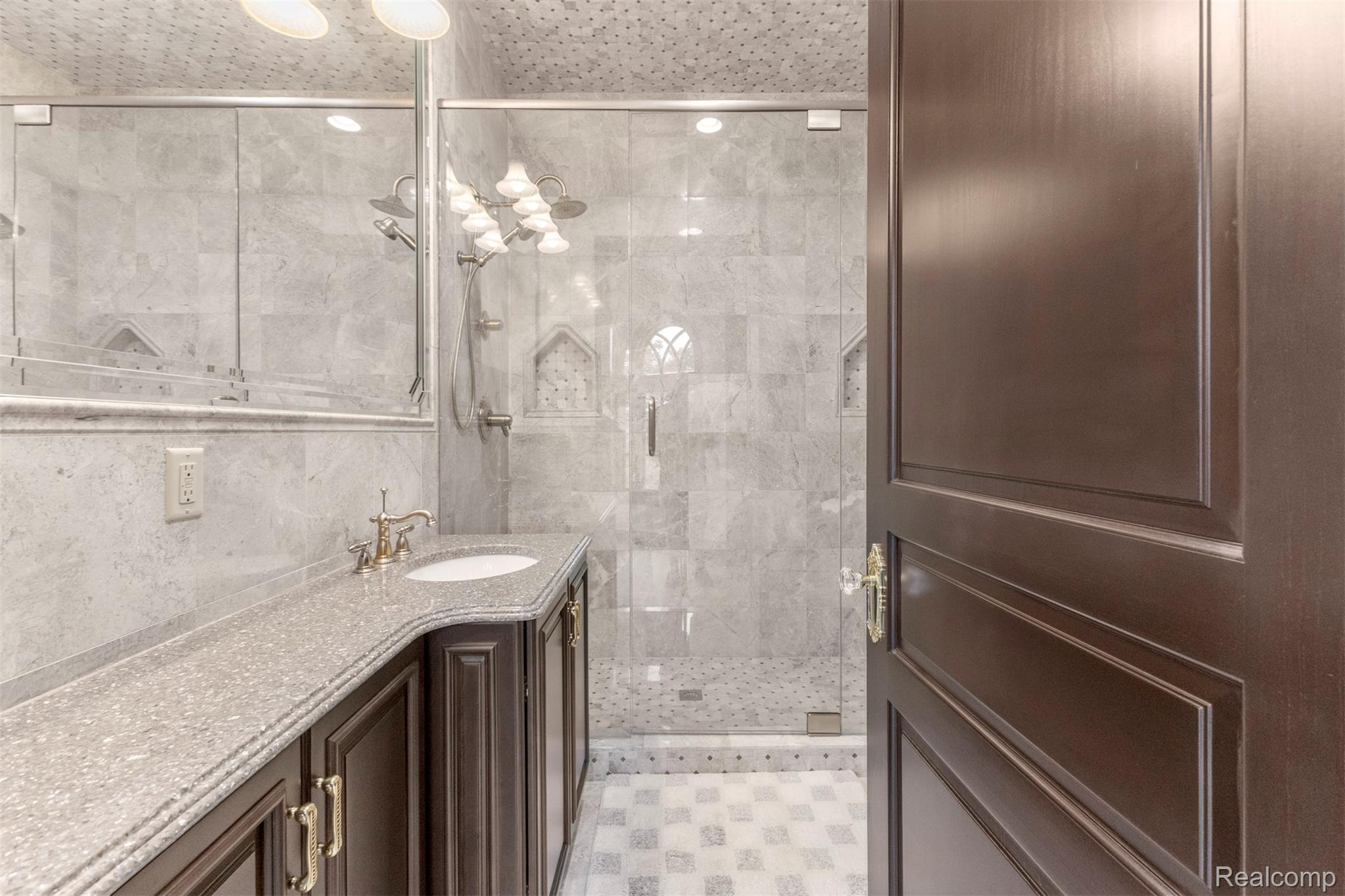 Northville, Michigan, 48168, United States, 9 Bedrooms Bedrooms, ,14 BathroomsBathrooms,Residential,Active,1904136