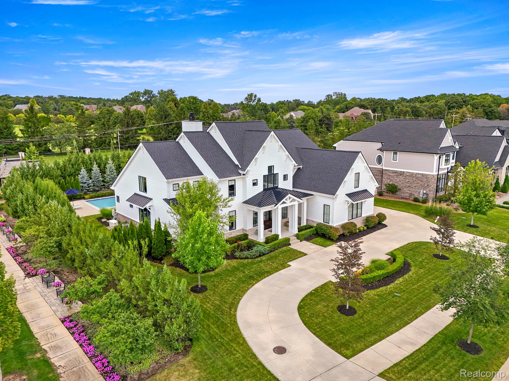 Northville, Michigan, 48168, United States, 5 Bedrooms Bedrooms, ,6 BathroomsBathrooms,Residential,Active,1913964