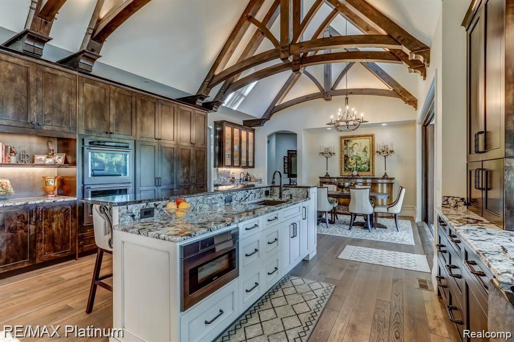 Howell, Michigan, 48843, United States, 5 Bedrooms Bedrooms, ,6 BathroomsBathrooms,Residential,Active,1714075