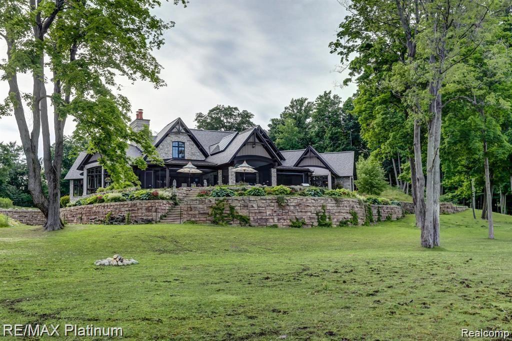 Howell, Michigan, 48843, United States, 5 Bedrooms Bedrooms, ,6 BathroomsBathrooms,Residential,Active,1714075