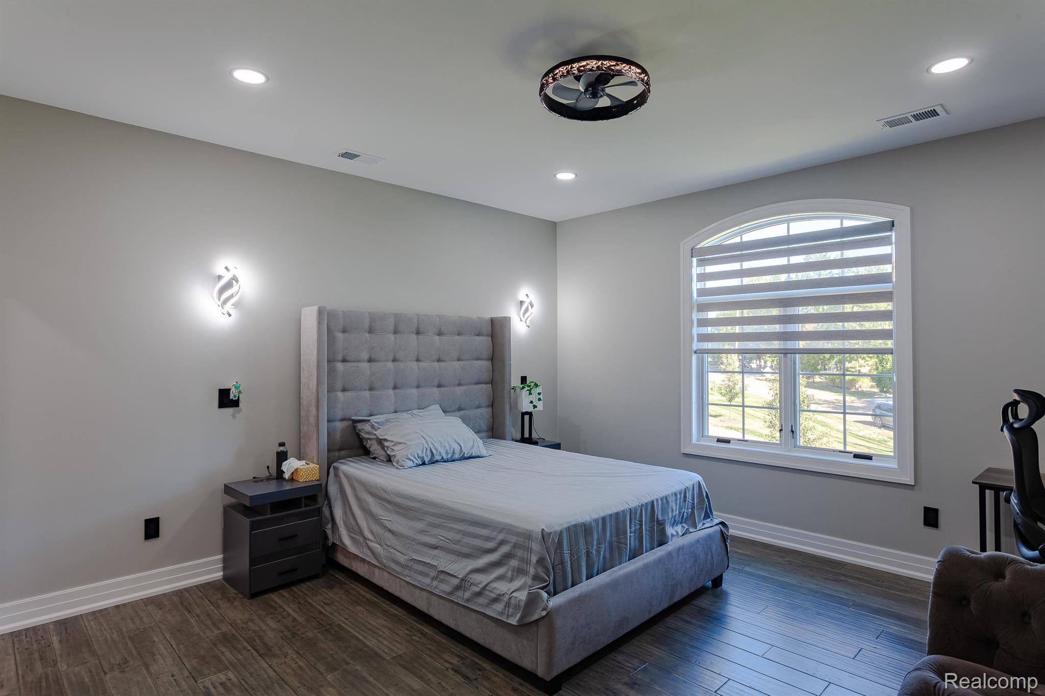 Rochesterhills, Michigan, 48307, United States, 4 Bedrooms Bedrooms, ,5 BathroomsBathrooms,Residential,Active,1962188