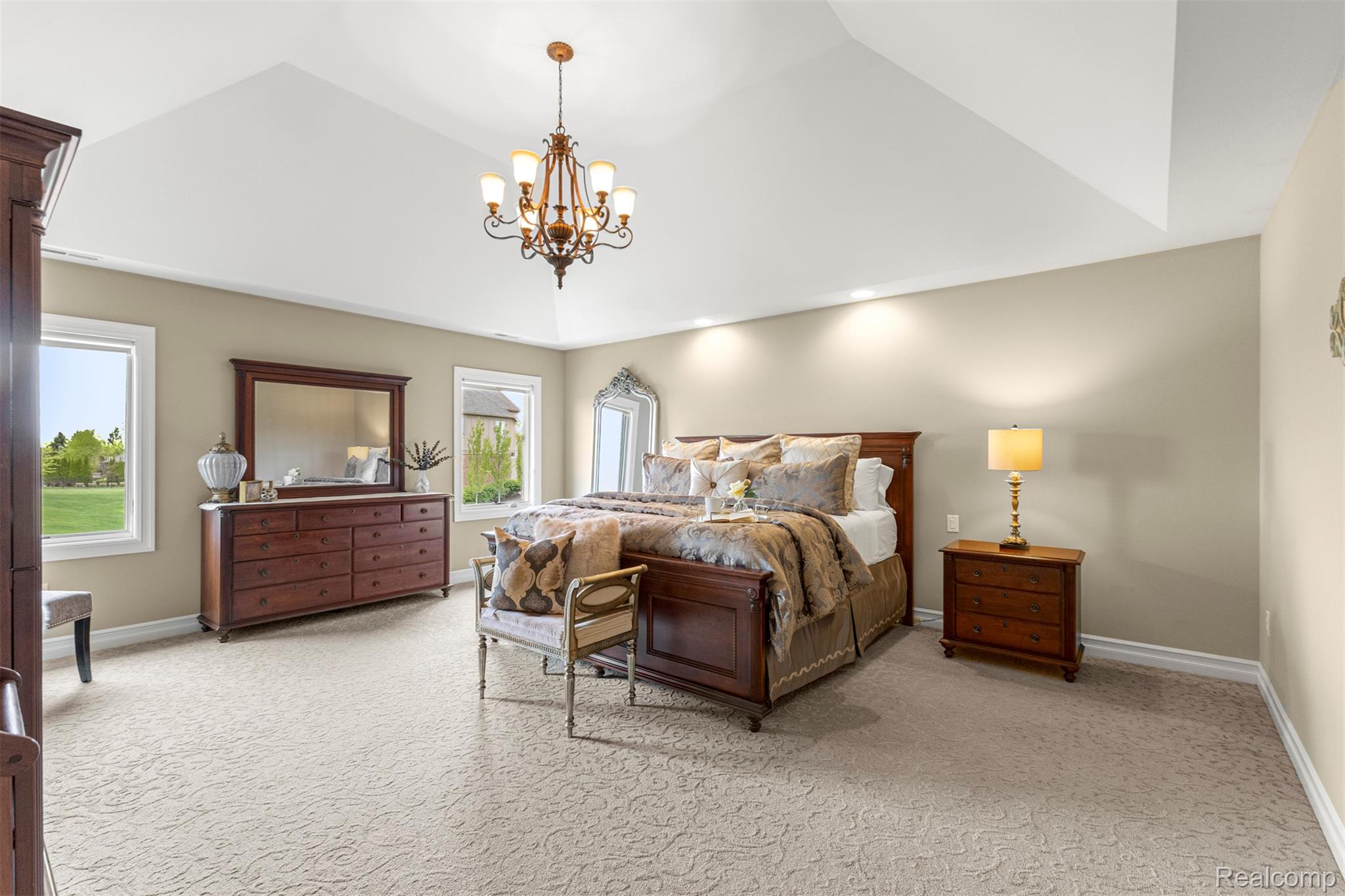 Northville, Michigan, 48167, United States, 4 Bedrooms Bedrooms, ,4 BathroomsBathrooms,Residential,Active,2052116