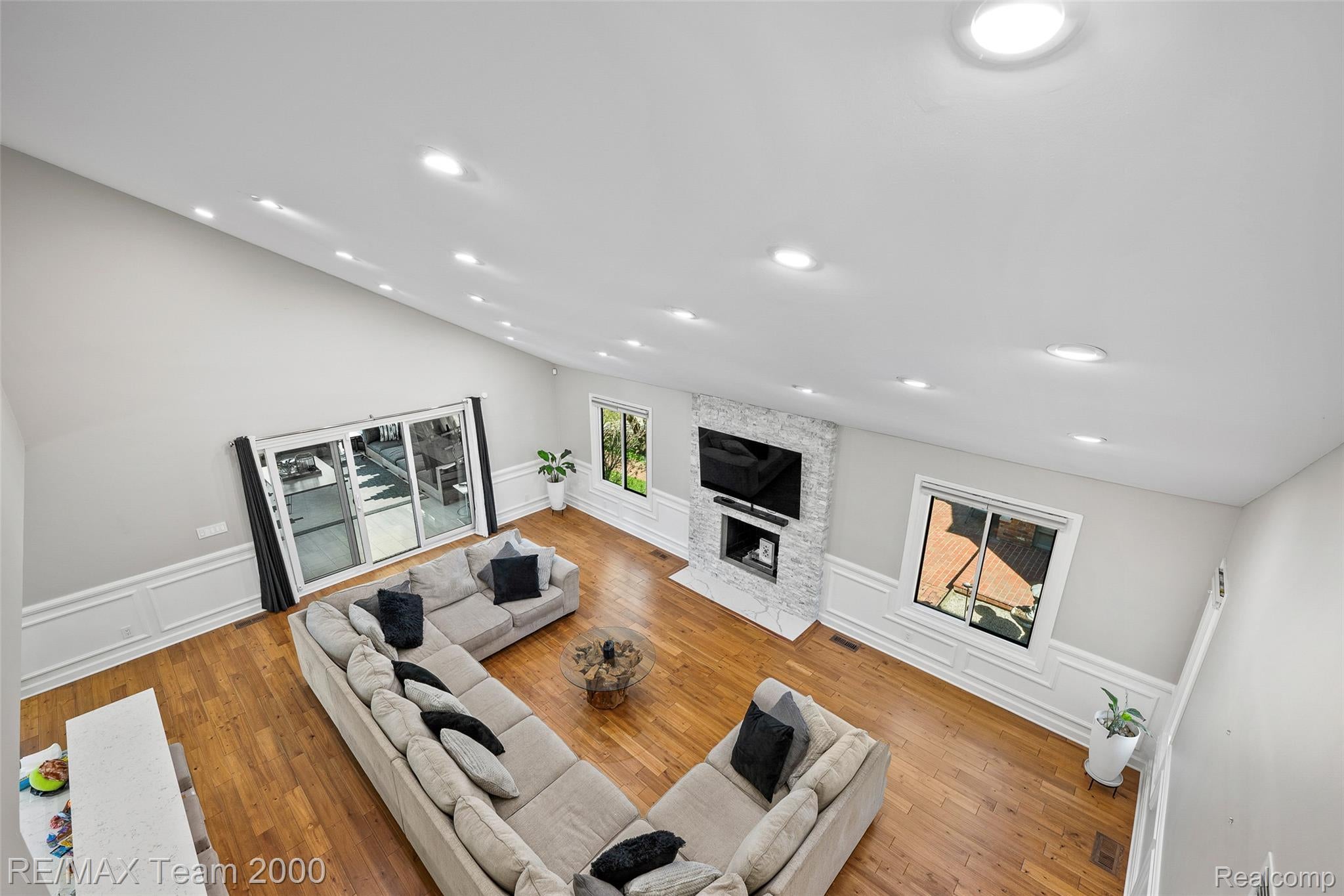 Dearborn, Michigan, 48124, United States, 4 Bedrooms Bedrooms, ,4 BathroomsBathrooms,Residential,Active,1985553