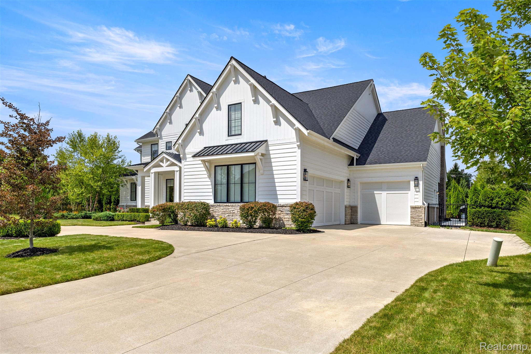 Northville, Michigan, 48168, United States, 5 Bedrooms Bedrooms, ,6 BathroomsBathrooms,Residential,Active,1913964