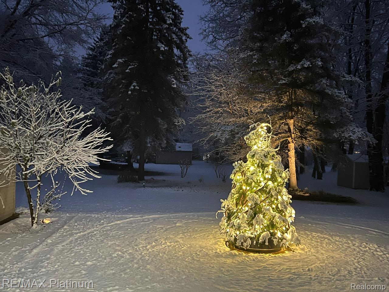 Brighton, Michigan, 48116, United States, 2 Bedrooms Bedrooms, ,2 BathroomsBathrooms,Residential,Active,2007644