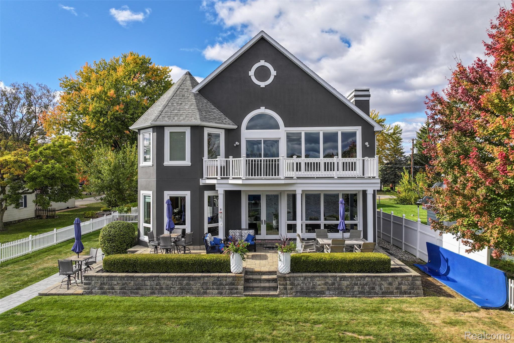 Linden, Michigan, 48451, United States, 5 Bedrooms Bedrooms, ,6 BathroomsBathrooms,Residential,Active,1959969