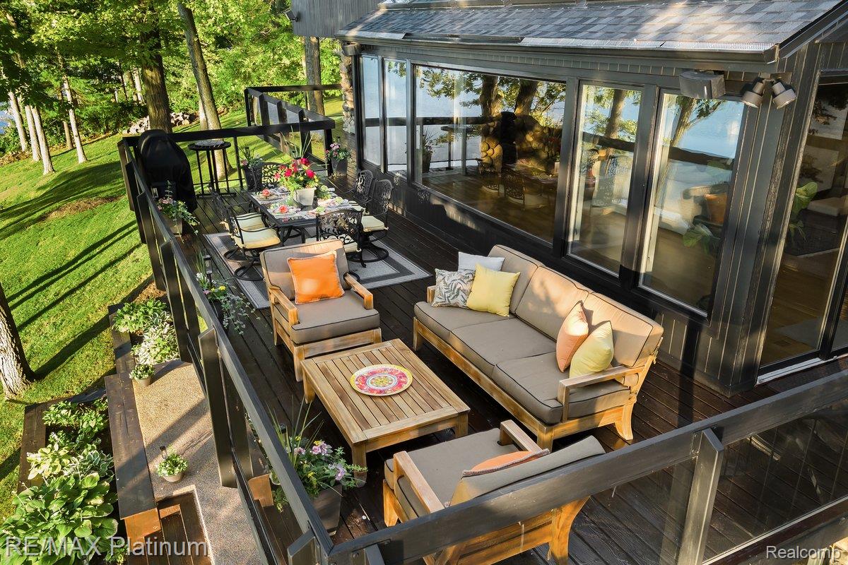 Howell, Michigan, 48843, United States, 4 Bedrooms Bedrooms, ,6 BathroomsBathrooms,Residential,Active,1973360