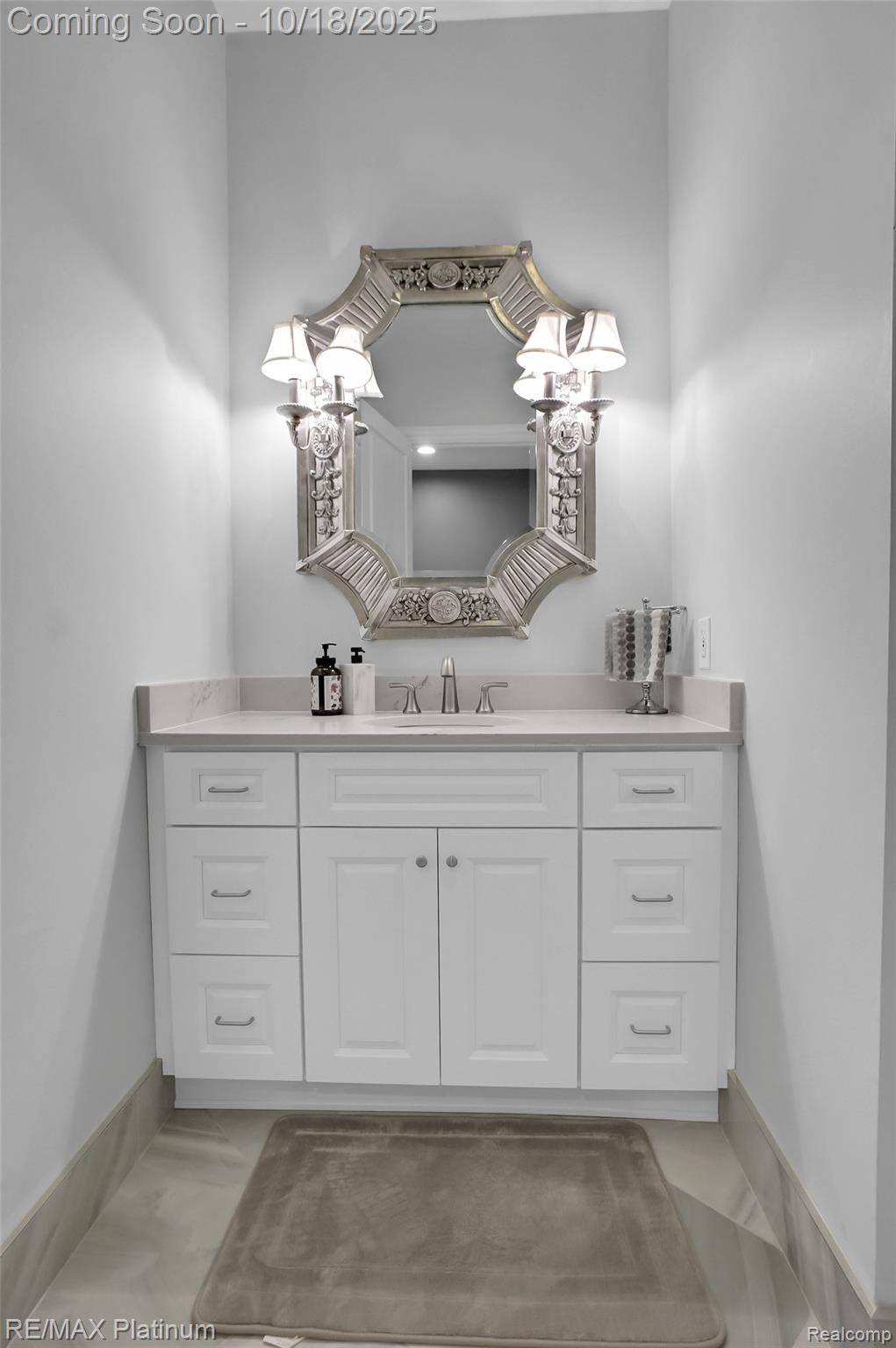 Brighton, Michigan, 48116, United States, 6 Bedrooms Bedrooms, ,7 BathroomsBathrooms,Residential,Active,1965994