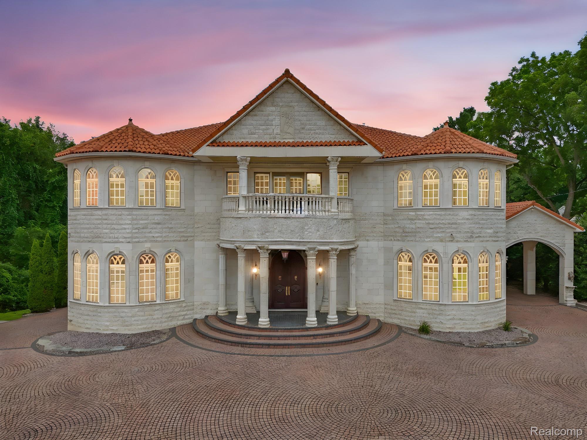 Northville, Michigan, 48168, United States, 9 Bedrooms Bedrooms, ,14 BathroomsBathrooms,Residential,Active,1904136