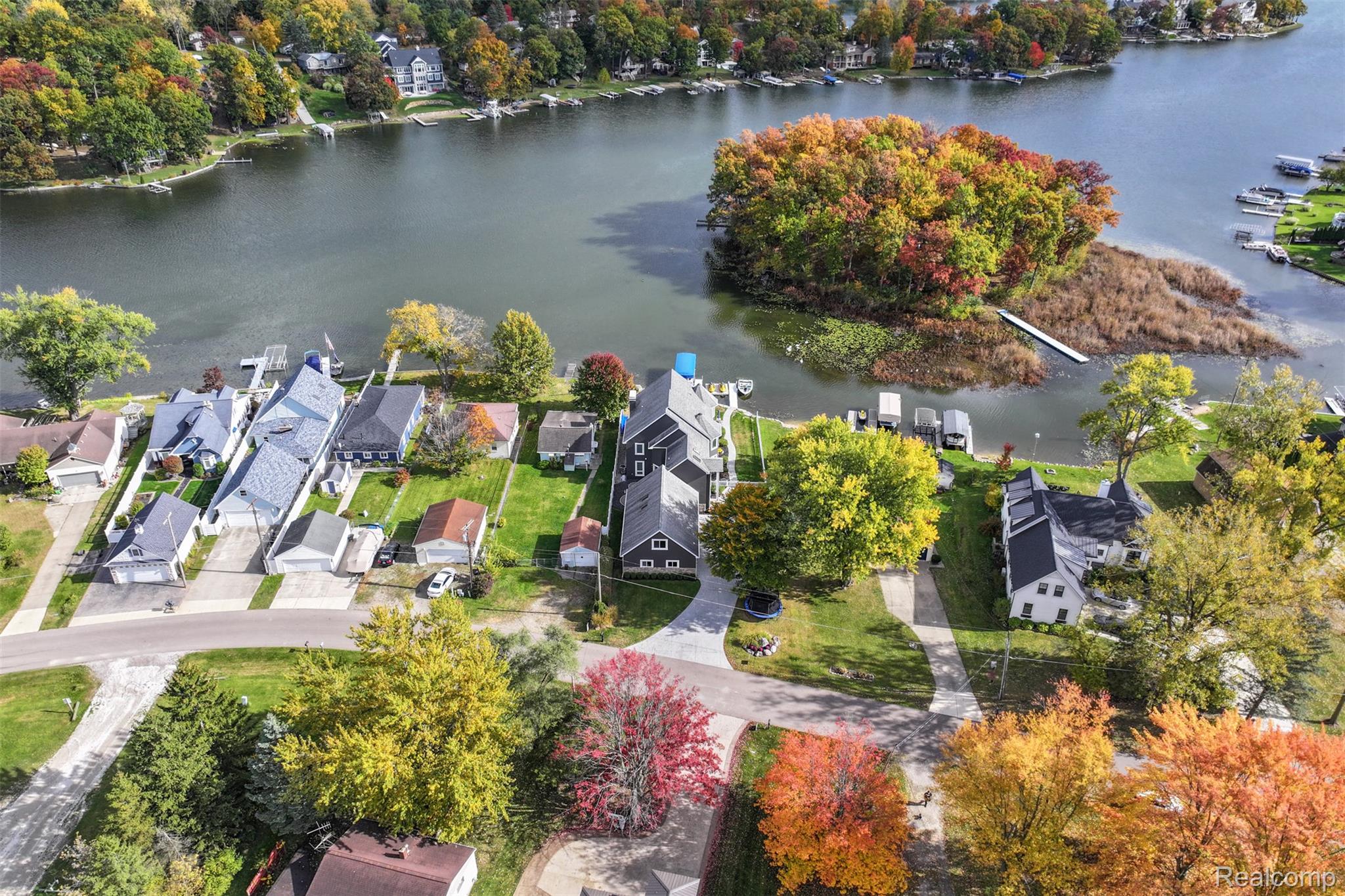 Linden, Michigan, 48451, United States, 5 Bedrooms Bedrooms, ,6 BathroomsBathrooms,Residential,Active,2022367