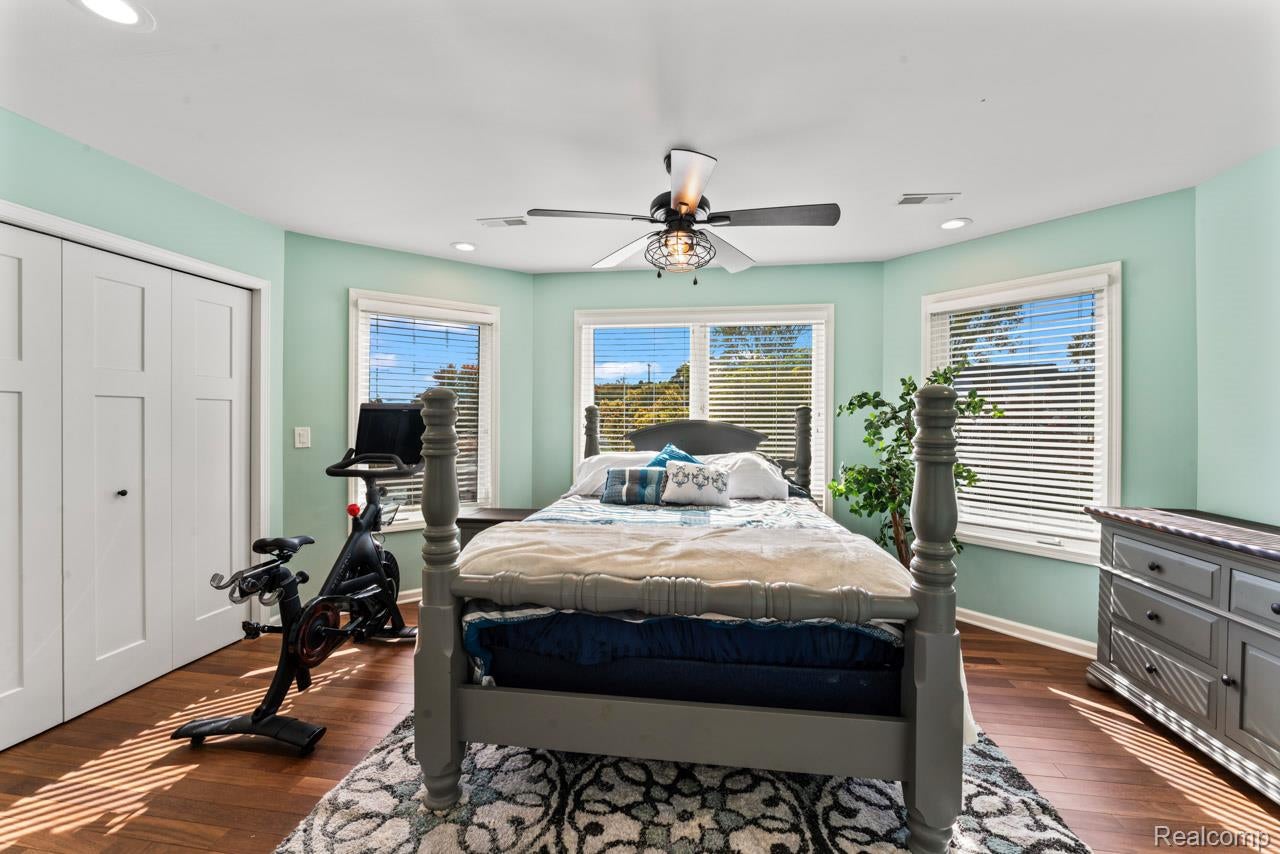 Linden, Michigan, 48451, United States, 5 Bedrooms Bedrooms, ,6 BathroomsBathrooms,Residential,Active,1959969