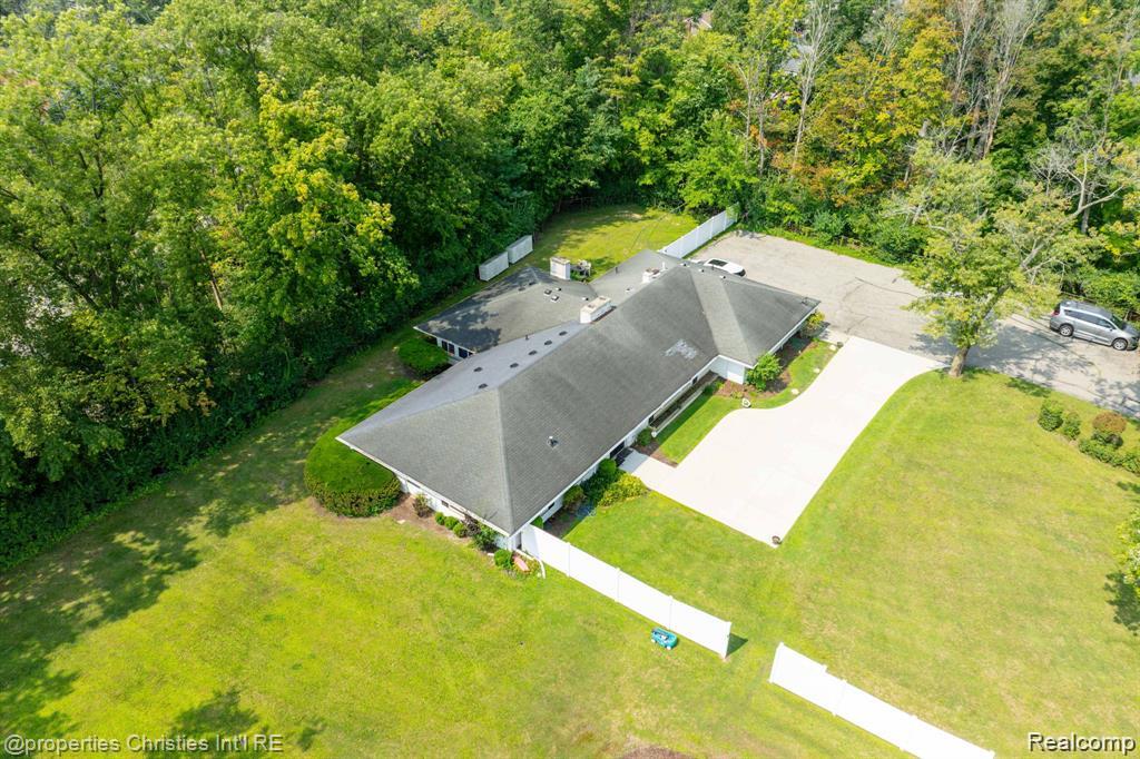 Beverlyhills, Michigan, 48025, United States, 3 Bedrooms Bedrooms, ,3 BathroomsBathrooms,Residential,Active,1997591