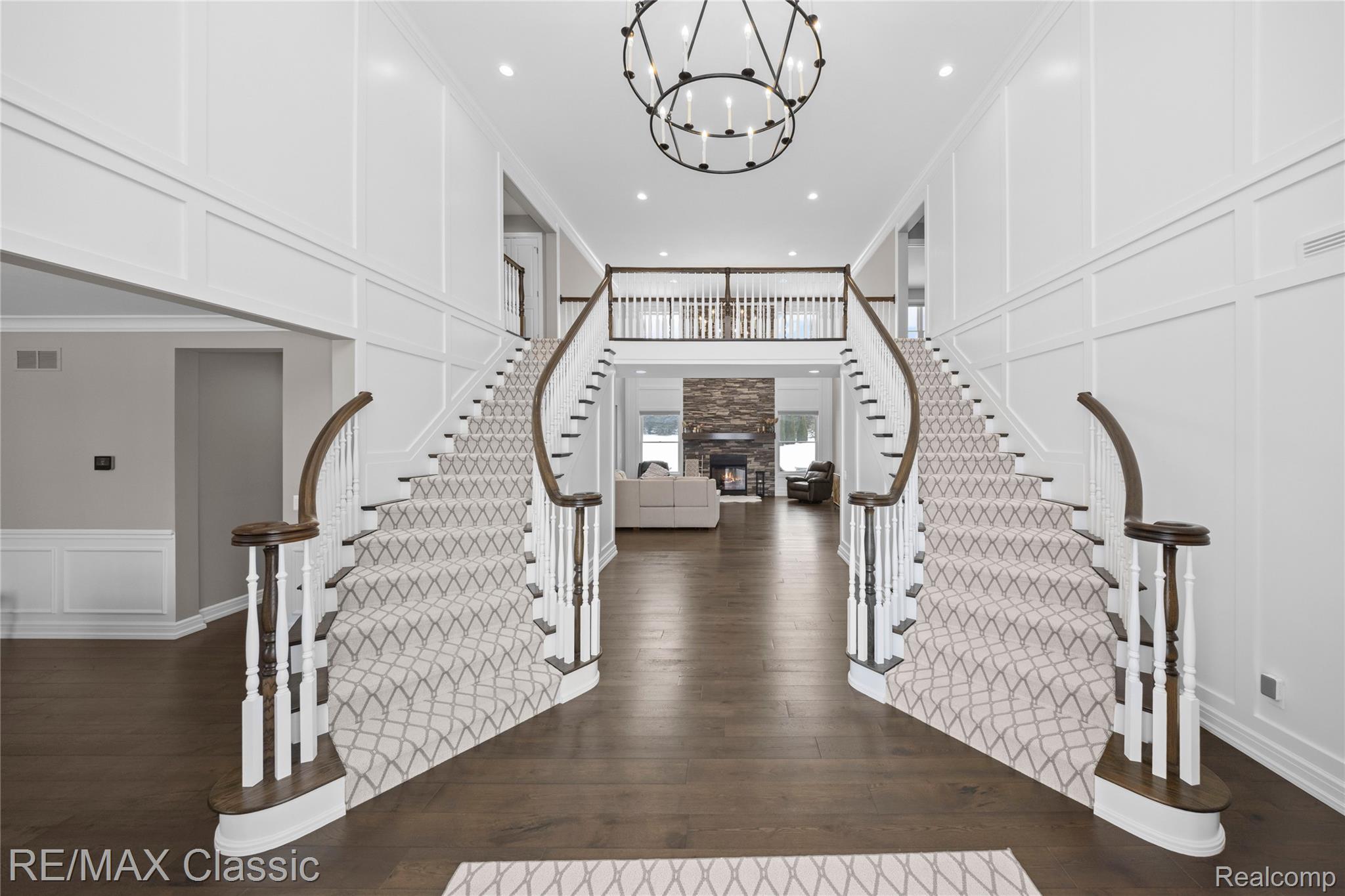 Milford, Michigan, 48380, United States, 5 Bedrooms Bedrooms, ,6 BathroomsBathrooms,Residential,Active,2015845