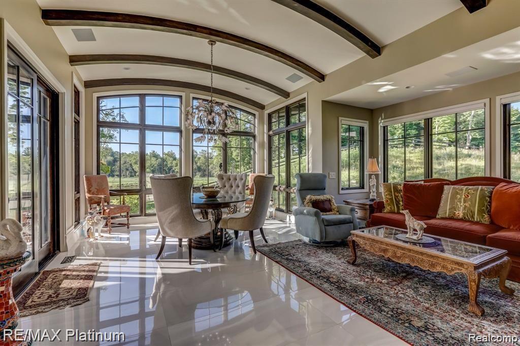 Howell, Michigan, 48843, United States, 5 Bedrooms Bedrooms, ,6 BathroomsBathrooms,Residential,Active,1714075