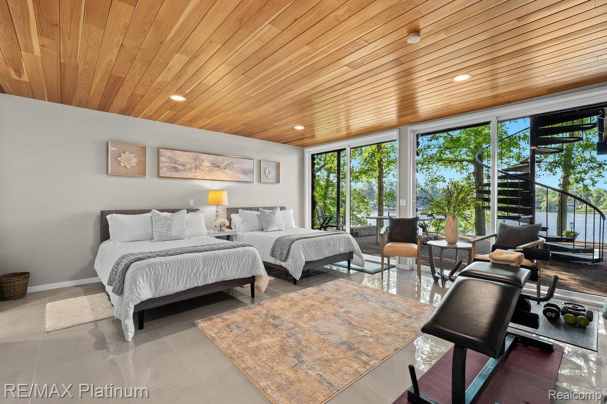 Howell, Michigan, 48843, United States, 4 Bedrooms Bedrooms, ,6 BathroomsBathrooms,Residential,Active,1973360