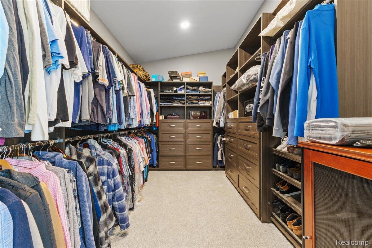 Clarkston, Michigan, 48346, United States, 4 Bedrooms Bedrooms, ,3 BathroomsBathrooms,Residential,Active,2012215