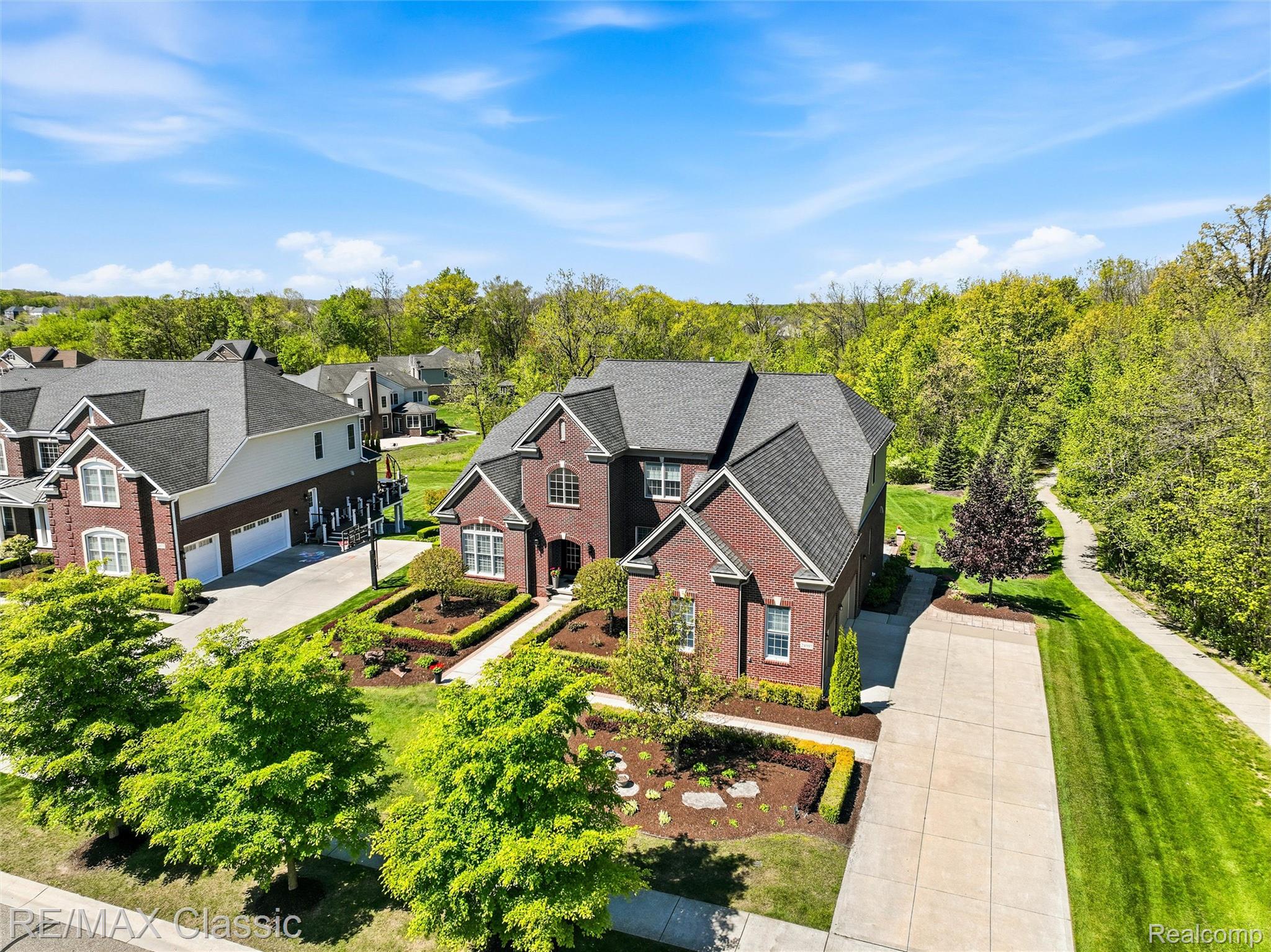 Novi, Michigan, 48374, United States, 5 Bedrooms Bedrooms, ,5 BathroomsBathrooms,Residential,Pending,2052115