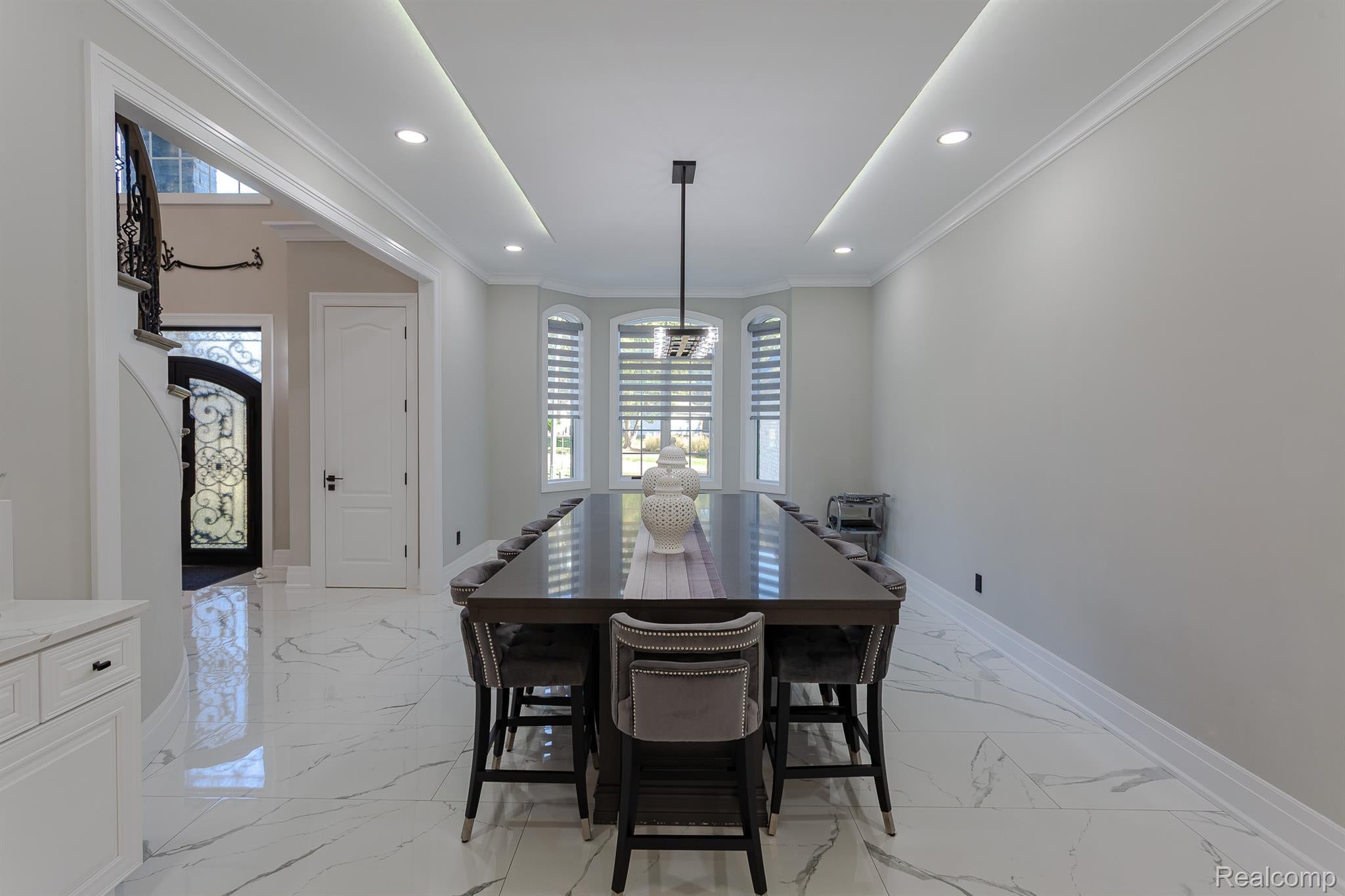 Rochesterhills, Michigan, 48307, United States, 4 Bedrooms Bedrooms, ,5 BathroomsBathrooms,Residential,Active,1962188