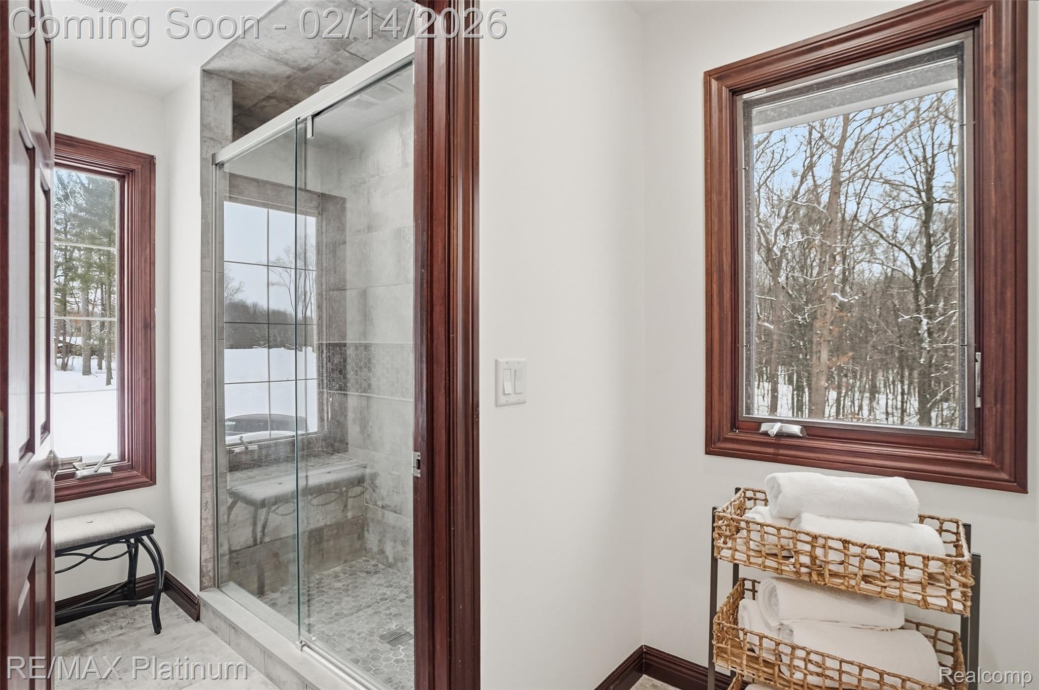 Whitmorelake, Michigan, 48189, United States, 6 Bedrooms Bedrooms, ,6 BathroomsBathrooms,Residential,Active,2018190