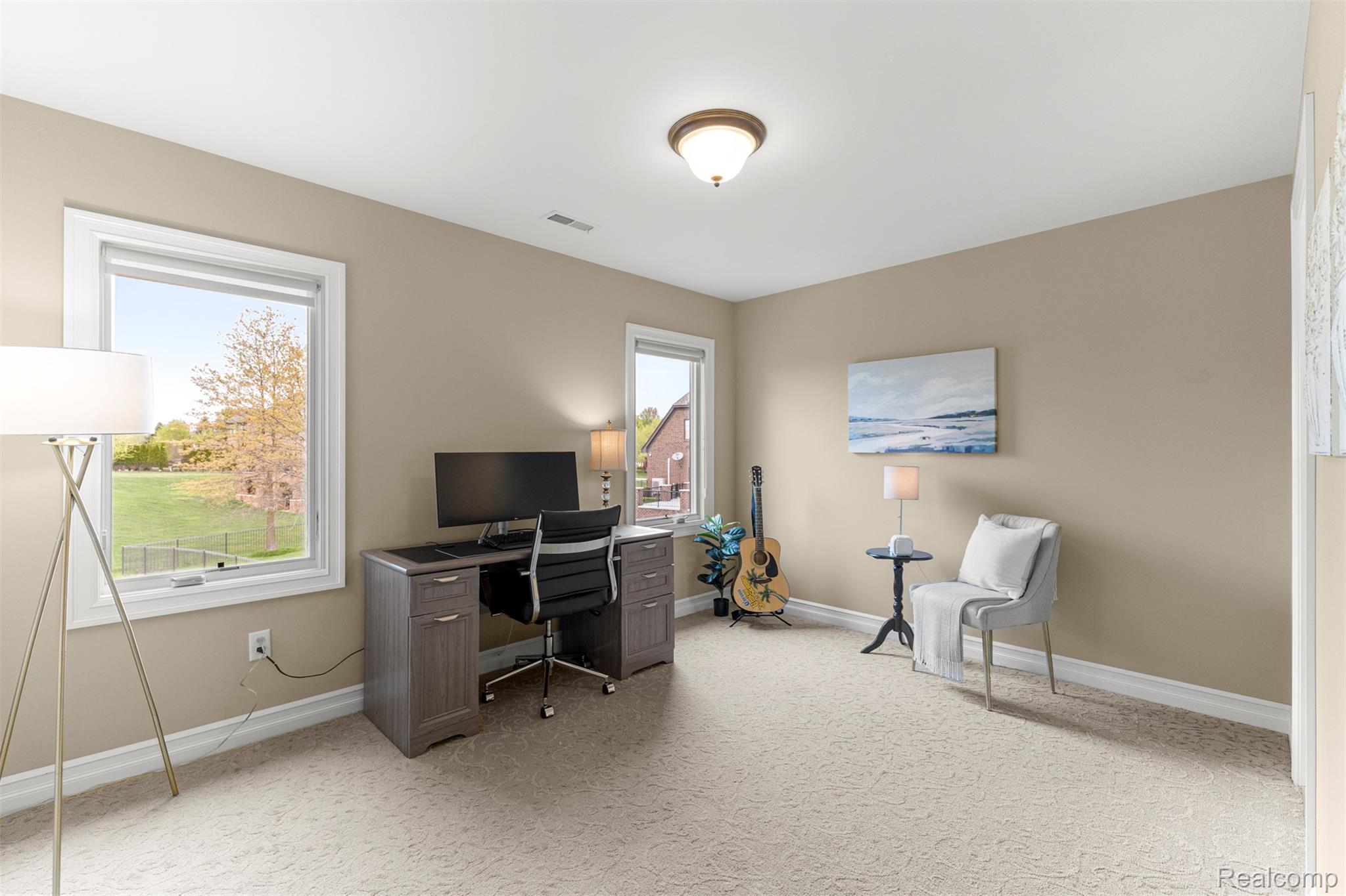 Northville, Michigan, 48167, United States, 4 Bedrooms Bedrooms, ,4 BathroomsBathrooms,Residential,Active,2052116