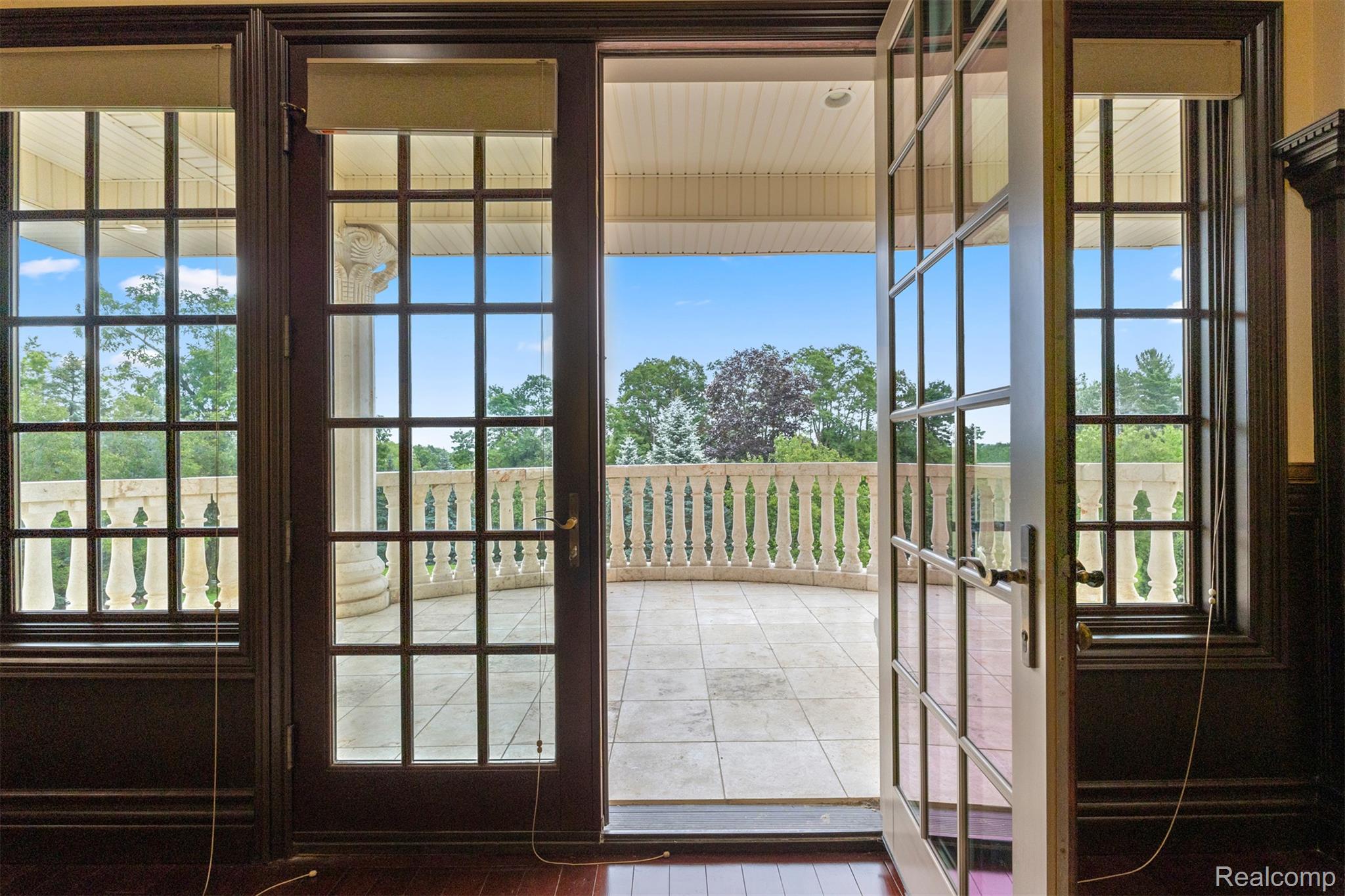 Northville, Michigan, 48168, United States, 9 Bedrooms Bedrooms, ,14 BathroomsBathrooms,Residential,Active,1904136