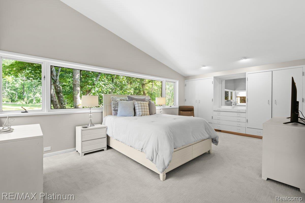 Howell, Michigan, 48843, United States, 4 Bedrooms Bedrooms, ,6 BathroomsBathrooms,Residential,Active,1973360