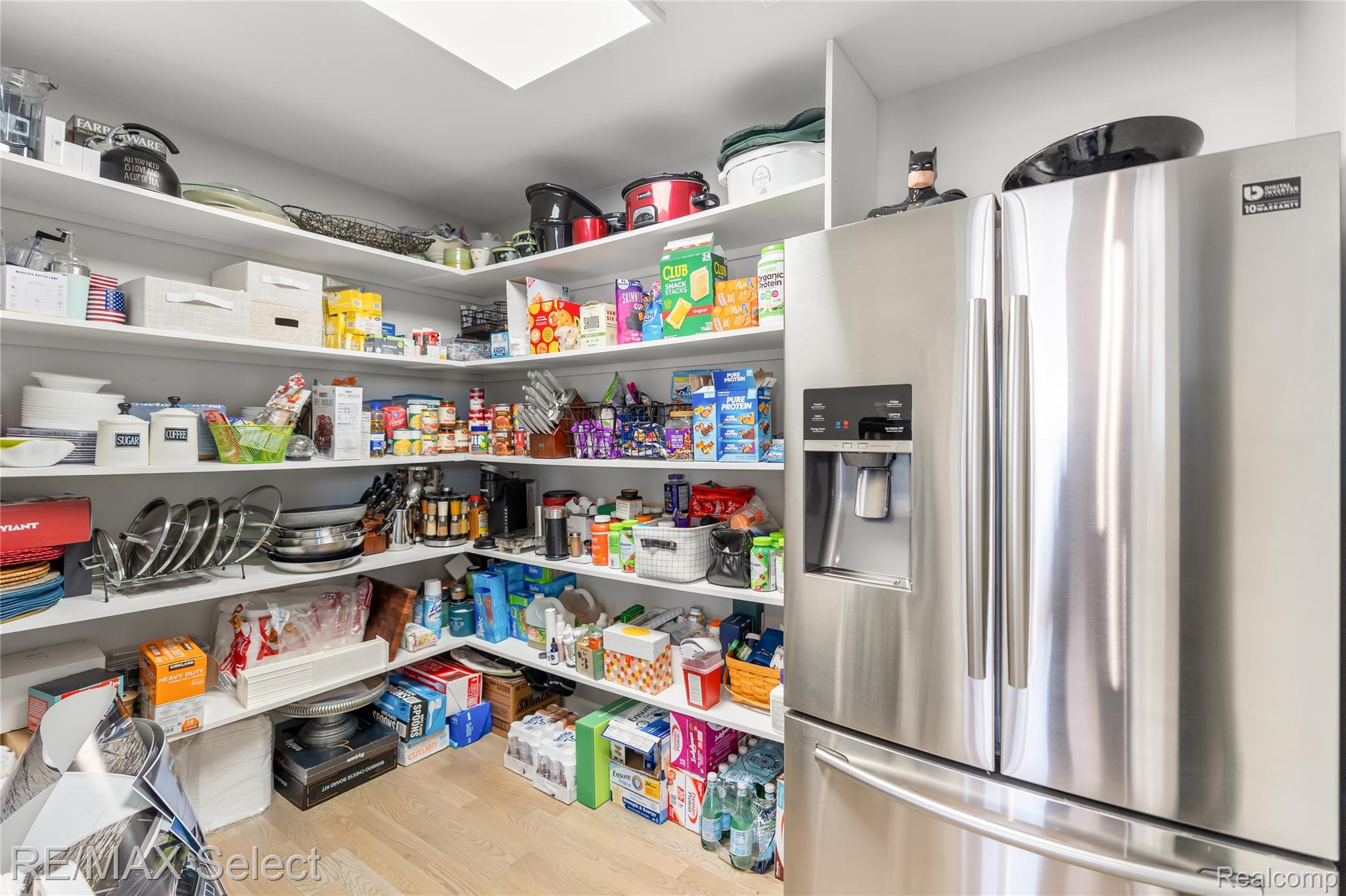 Fenton, Michigan, 48430, United States, 4 Bedrooms Bedrooms, ,5 BathroomsBathrooms,Residential,Active,2016693