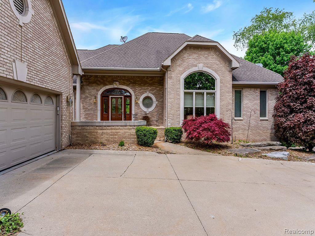 Northville, Michigan, 48167, United States, 6 Bedrooms Bedrooms, ,6 BathroomsBathrooms,Residential,Active,1850675