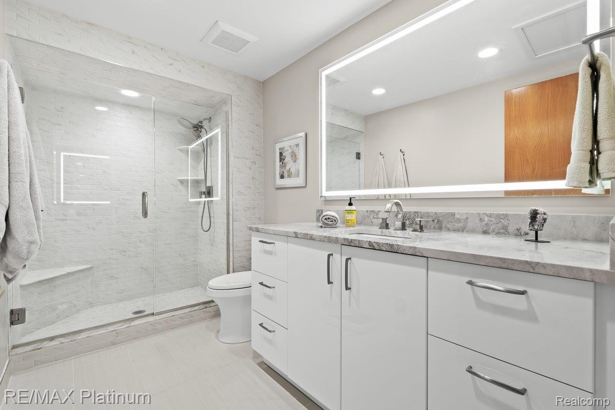 Howell, Michigan, 48843, United States, 4 Bedrooms Bedrooms, ,6 BathroomsBathrooms,Residential,Active,1973360