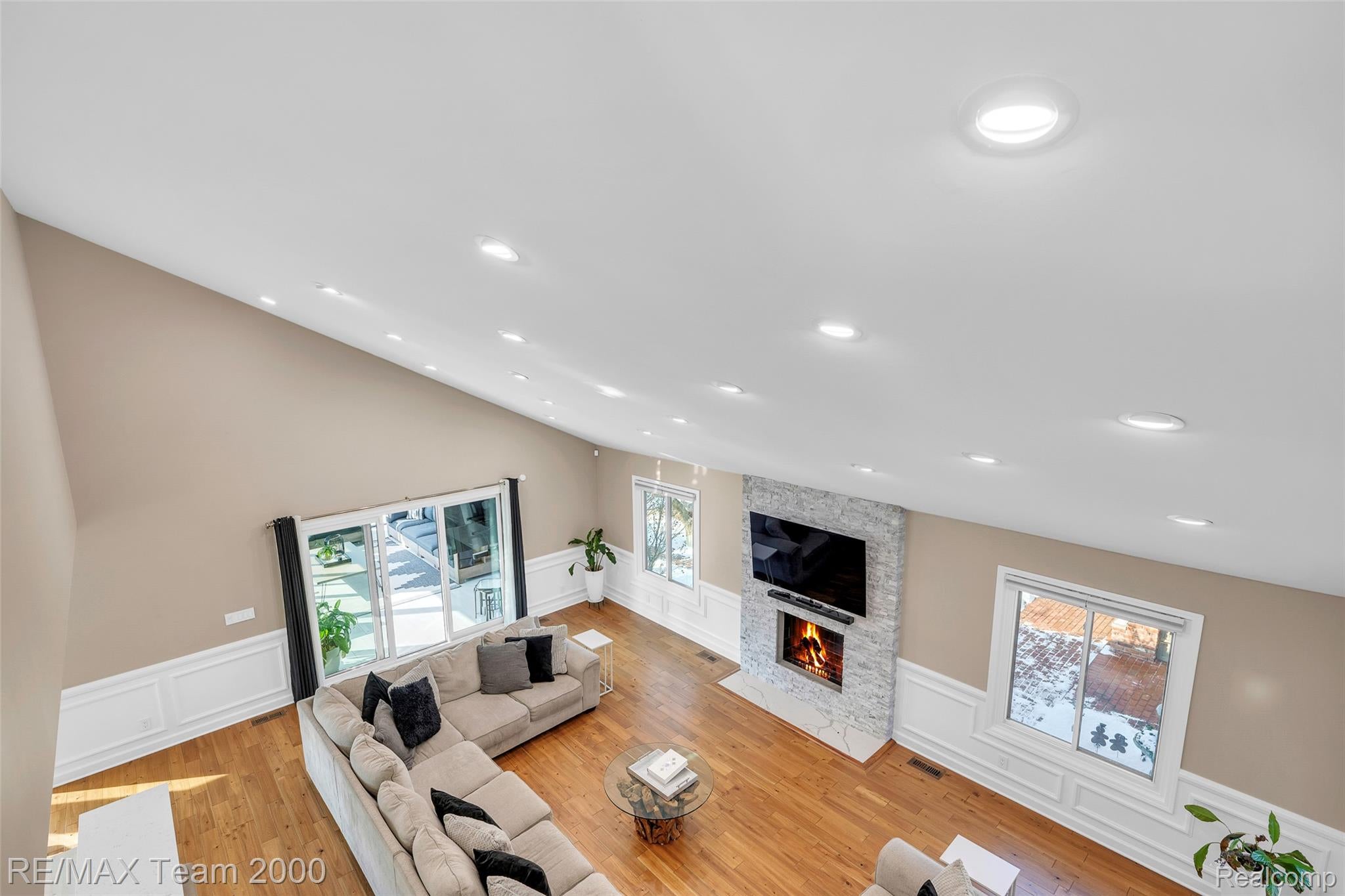 Dearborn, Michigan, 48124, United States, 4 Bedrooms Bedrooms, ,4 BathroomsBathrooms,Residential,Active,1985553