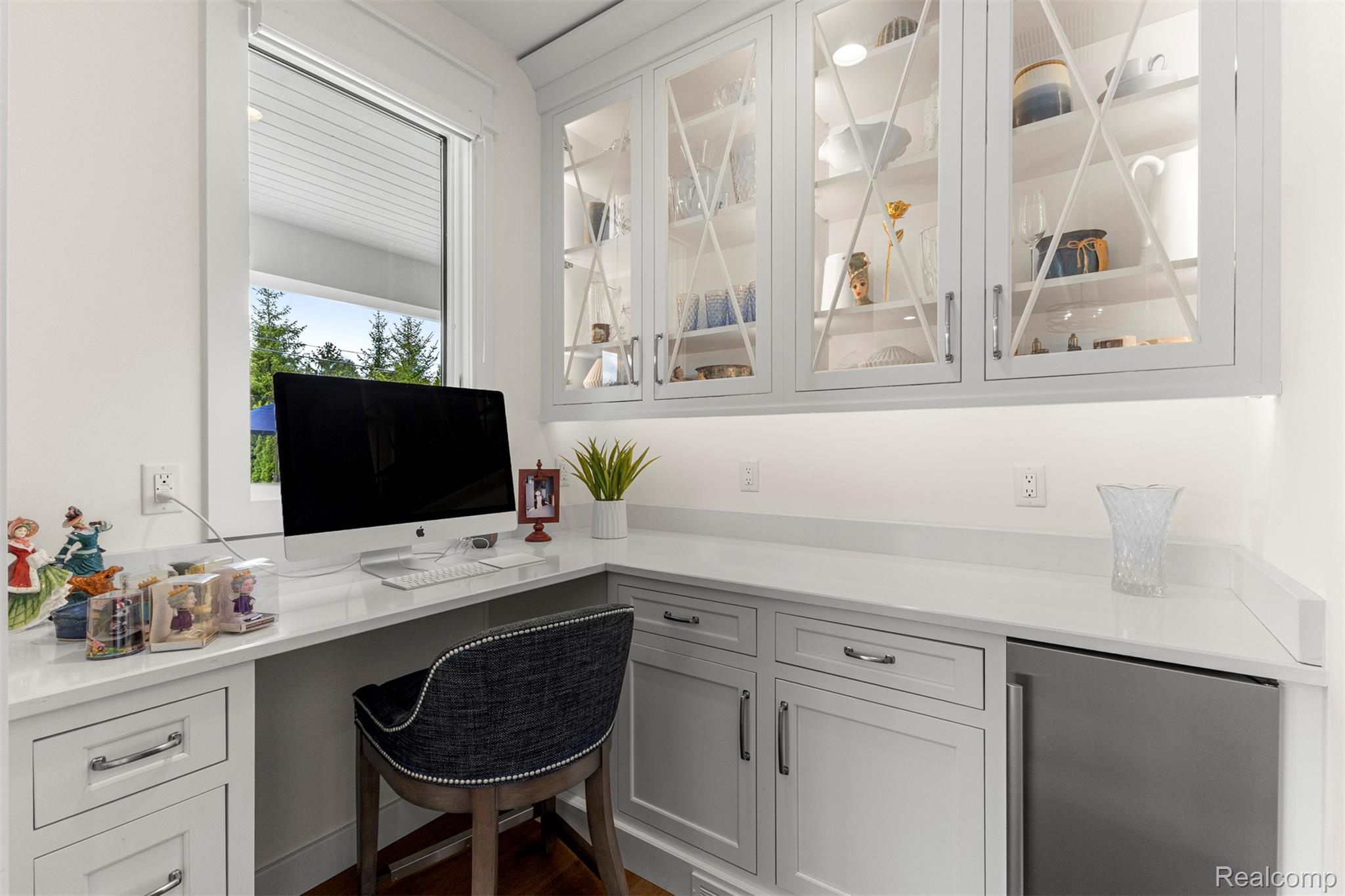 Northville, Michigan, 48168, United States, 5 Bedrooms Bedrooms, ,6 BathroomsBathrooms,Residential,Active,1913964