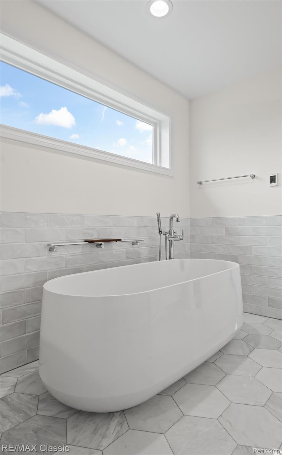 Dexter, Michigan, 48130, United States, 4 Bedrooms Bedrooms, ,4 BathroomsBathrooms,Residential,Active,2036699