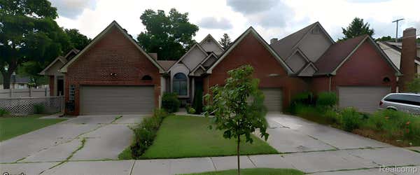 『HAMI 2430 GOLD×BLACK』 2430 GOLD AVE, FLINT, MI 48503 | RE/MAX