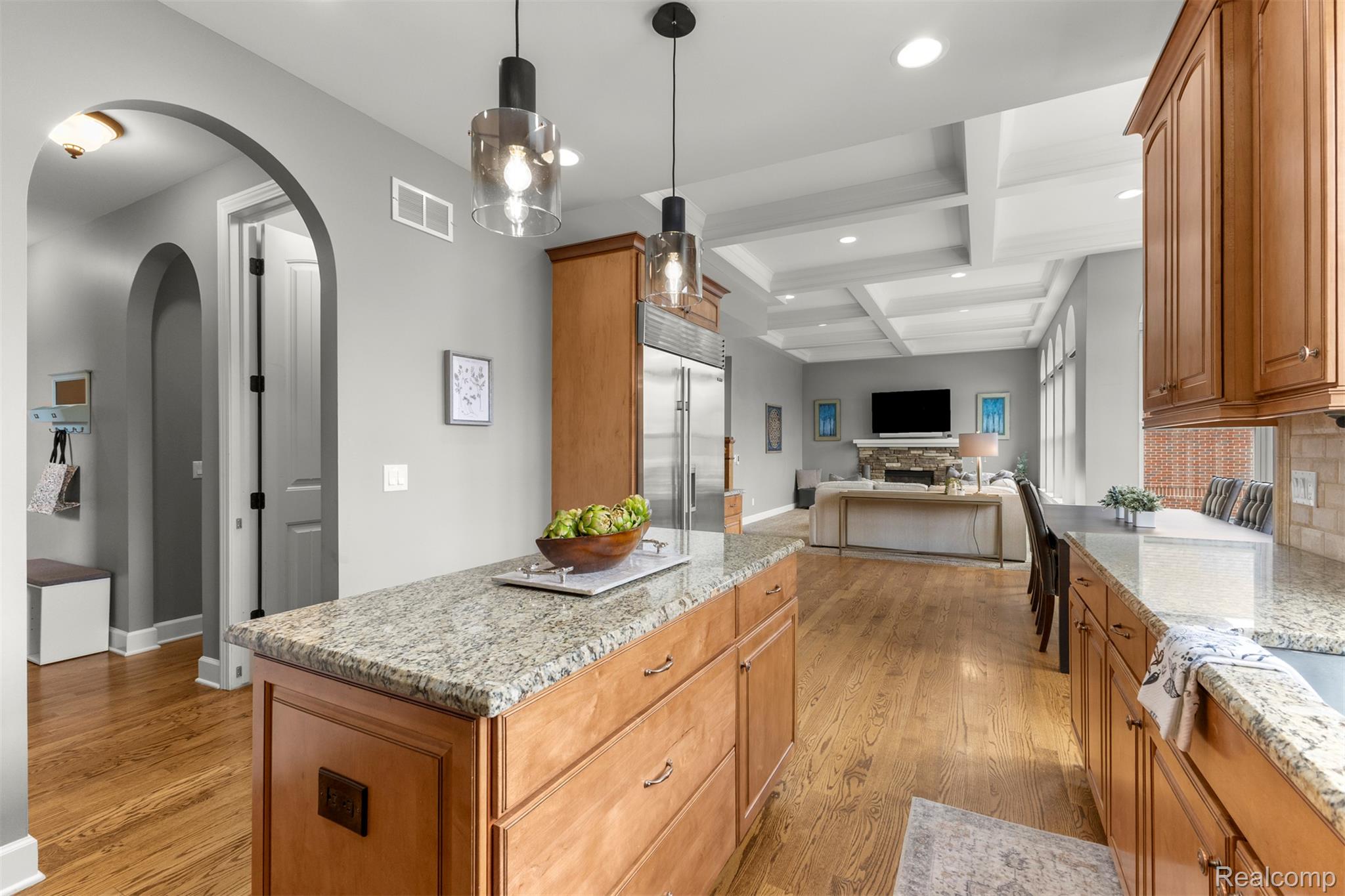 Southlyon, Michigan, 48178, United States, 4 Bedrooms Bedrooms, ,5 BathroomsBathrooms,Residential,Active,2045027