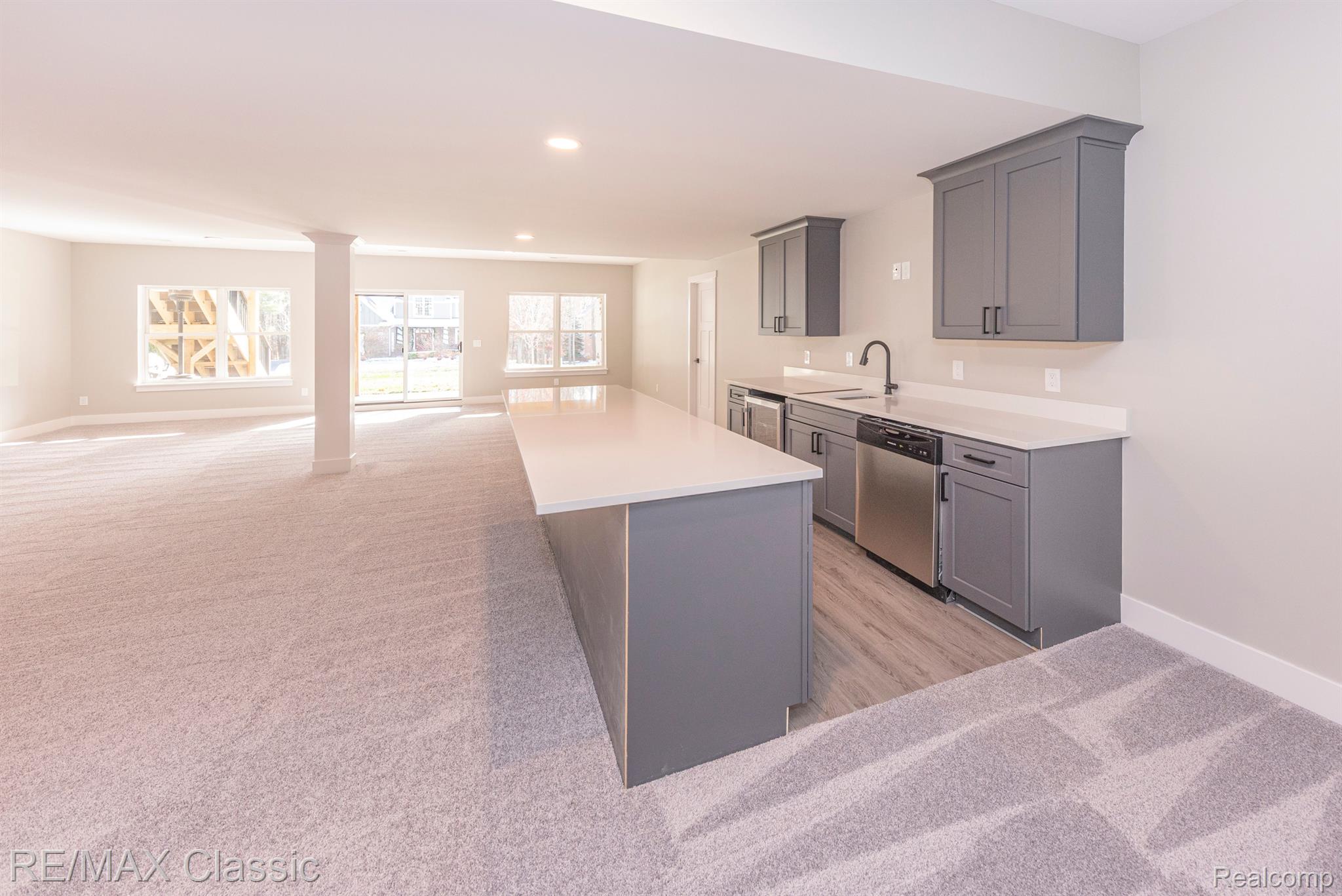 Dexter, Michigan, 48130, United States, 5 Bedrooms Bedrooms, ,6 BathroomsBathrooms,Residential,Active,1820362