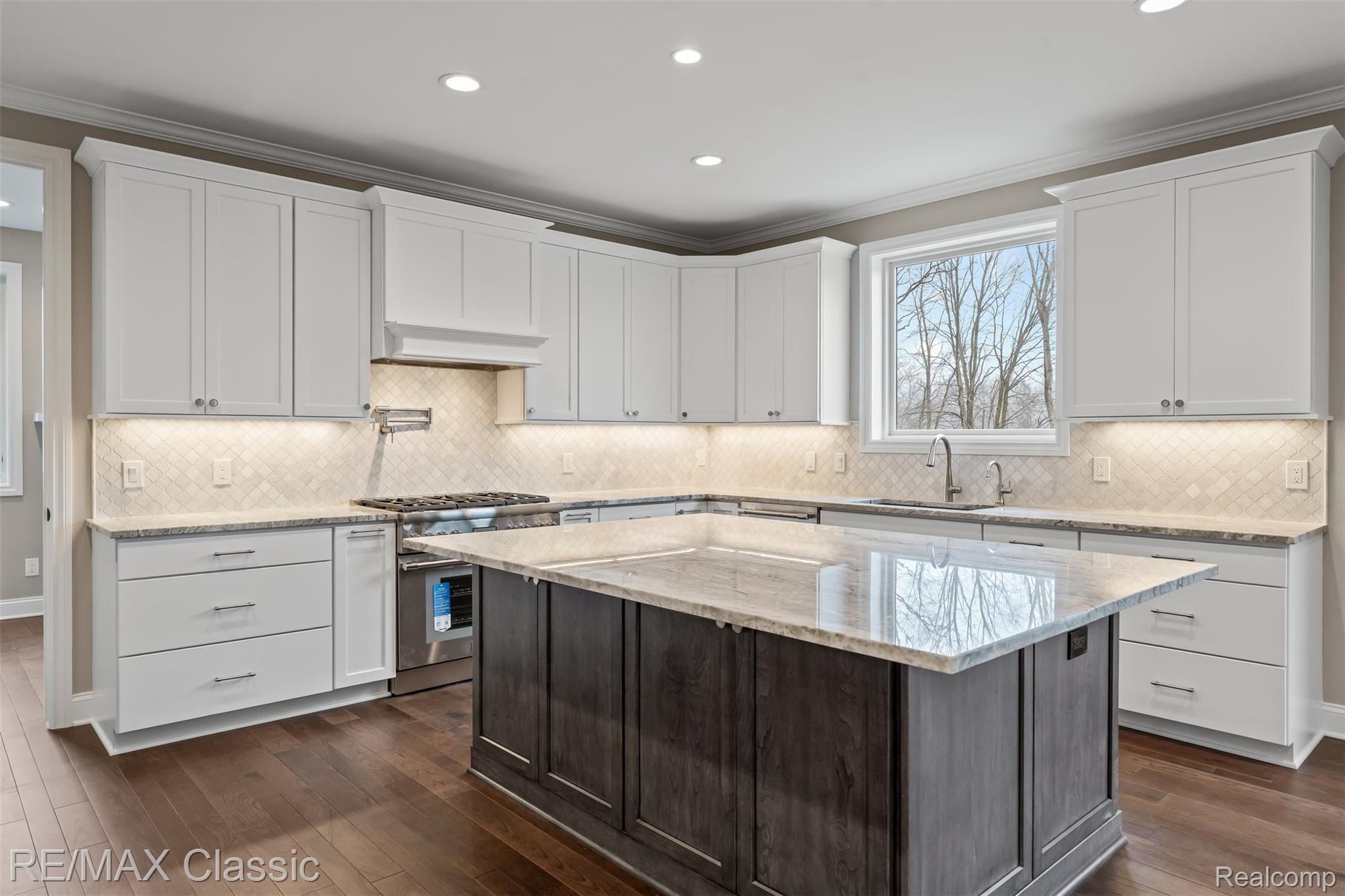 Dexter, Michigan, 48130, United States, 4 Bedrooms Bedrooms, ,4 BathroomsBathrooms,Residential,Active,2036699