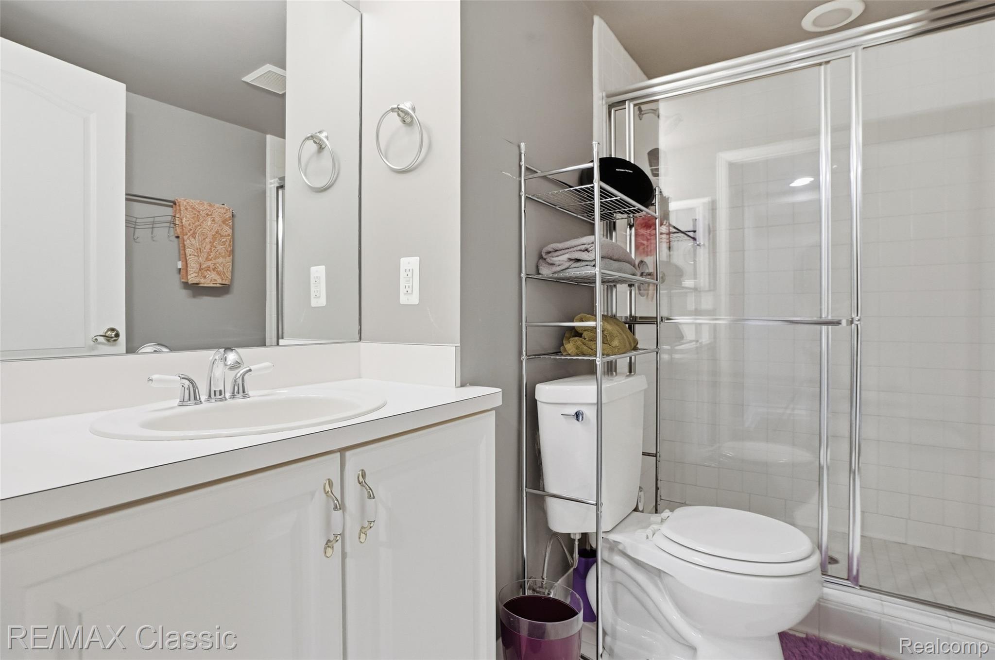 Novi, Michigan, 48374, United States, 4 Bedrooms Bedrooms, ,6 BathroomsBathrooms,Residential,Active,1973284